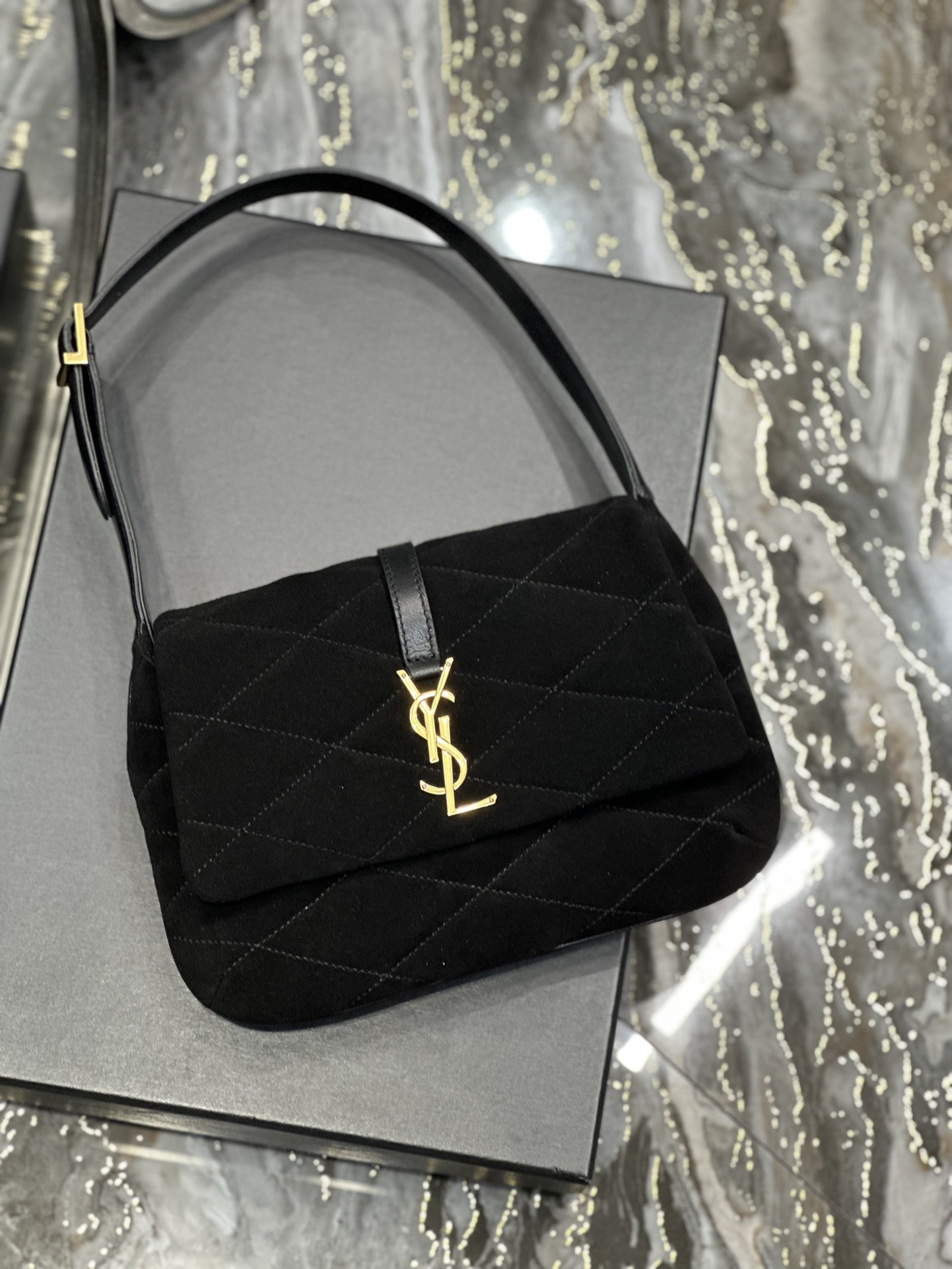 YSL LE 57 HOBO BAG 24×18×5.5cm
