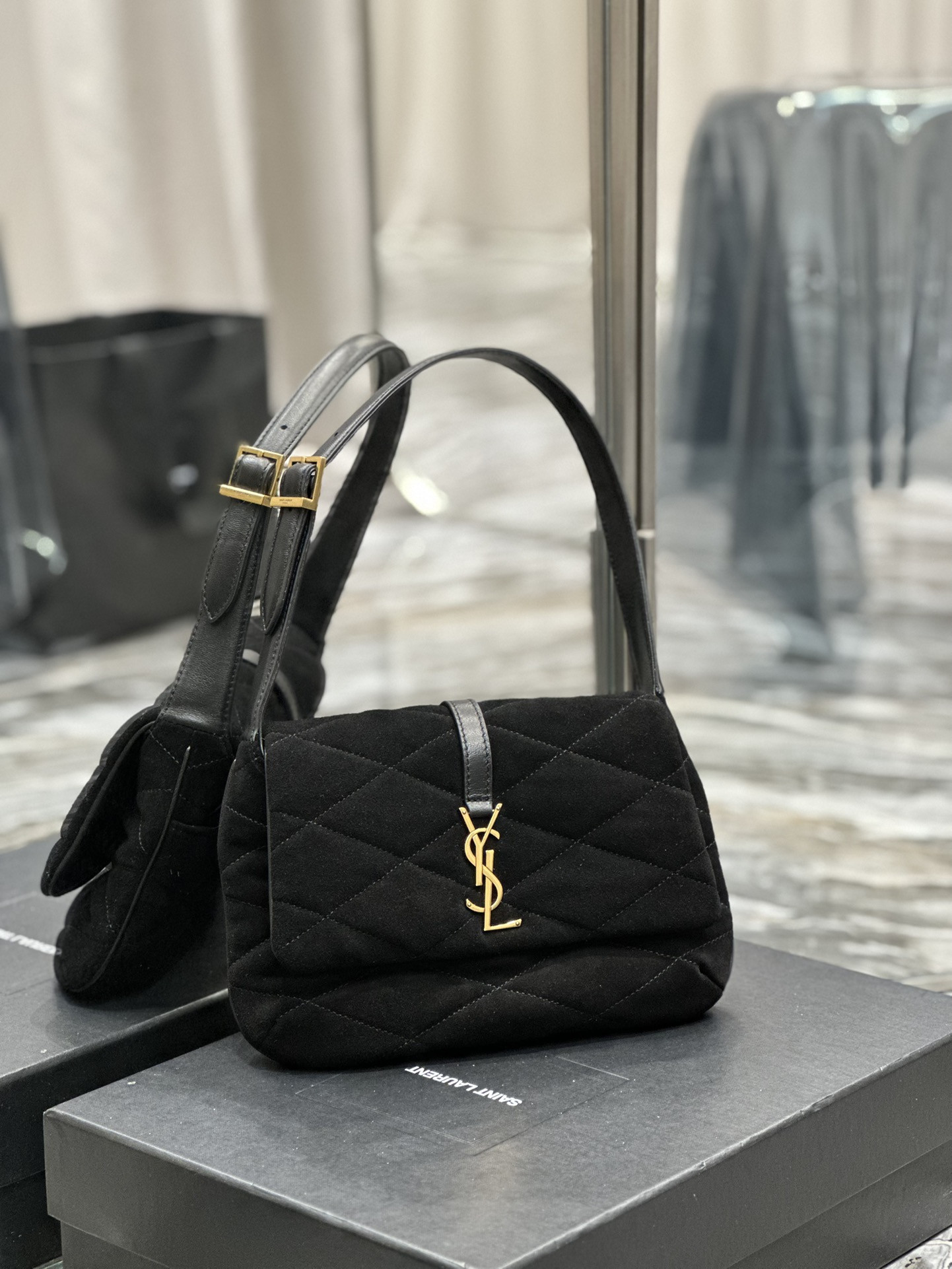 YSL LE 57 HOBO BAG 24×18×5.5cm
