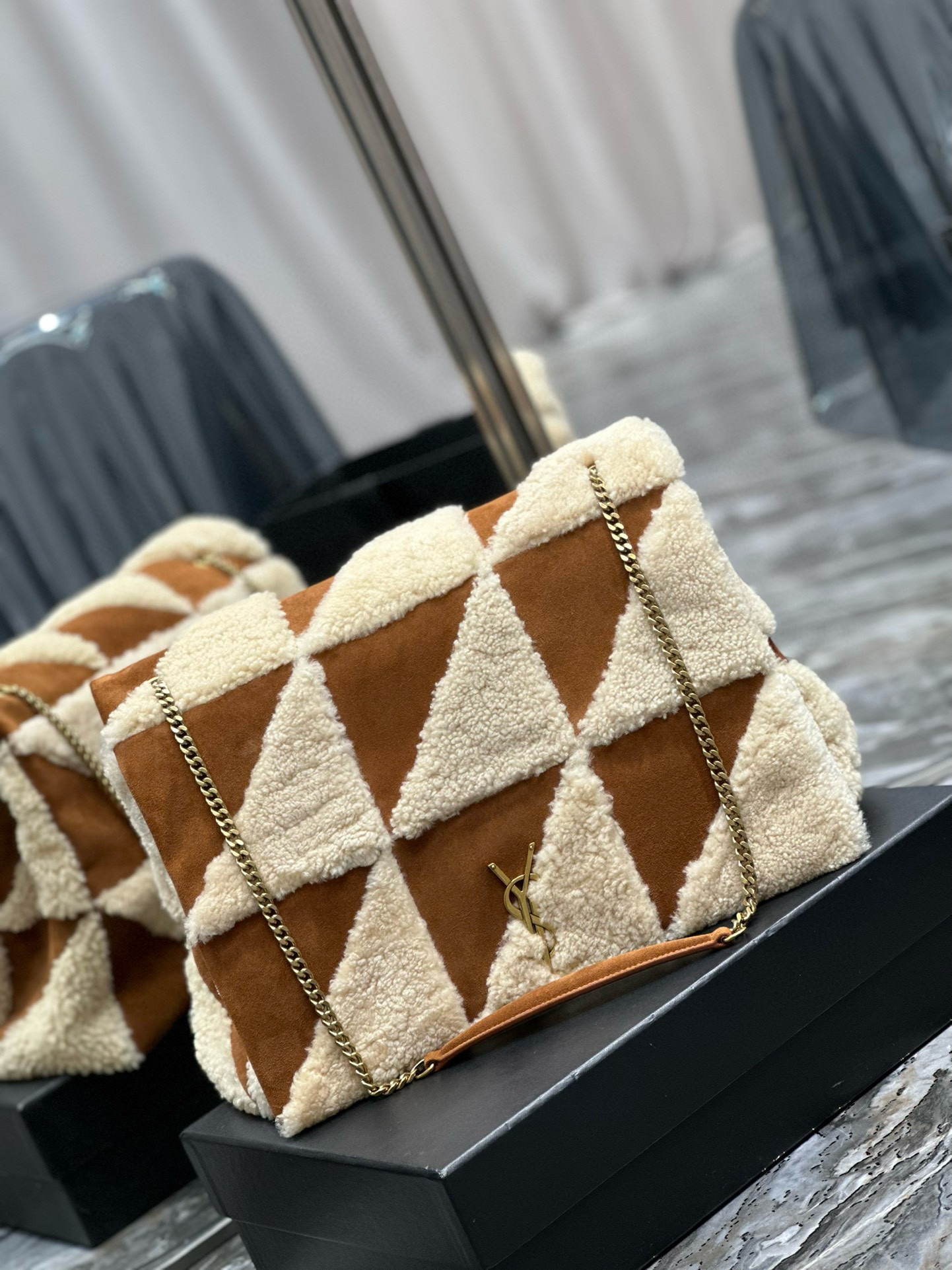 YSL Jamie Large in Suede and Shearling 38×26×12cm