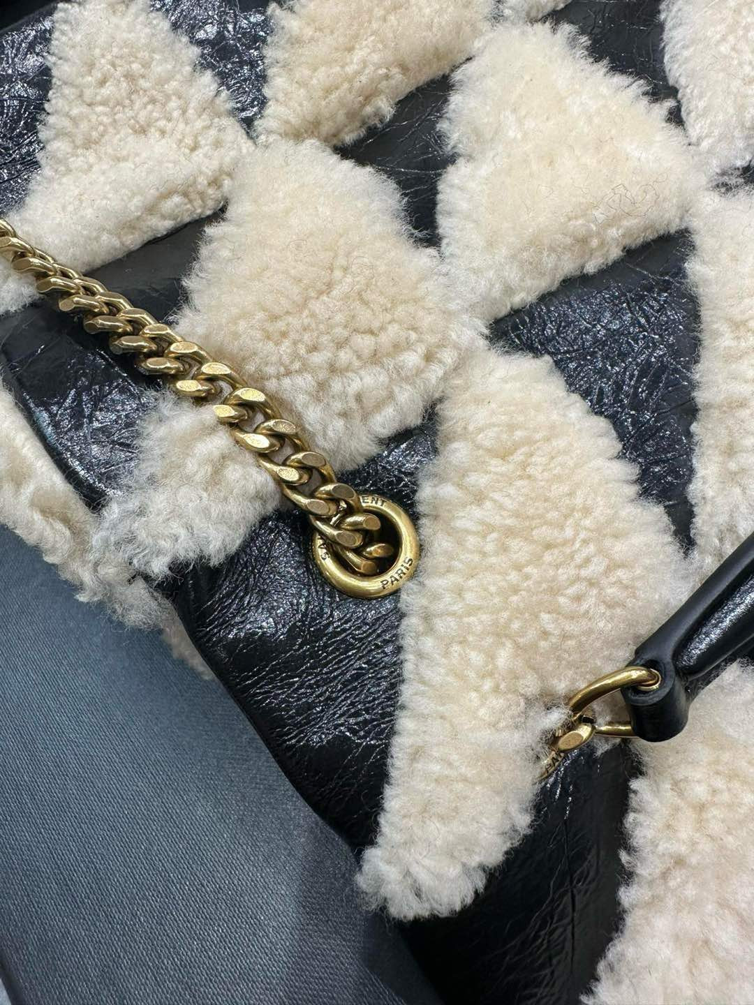 YSL Jamie Medium 25×15×7.5cm