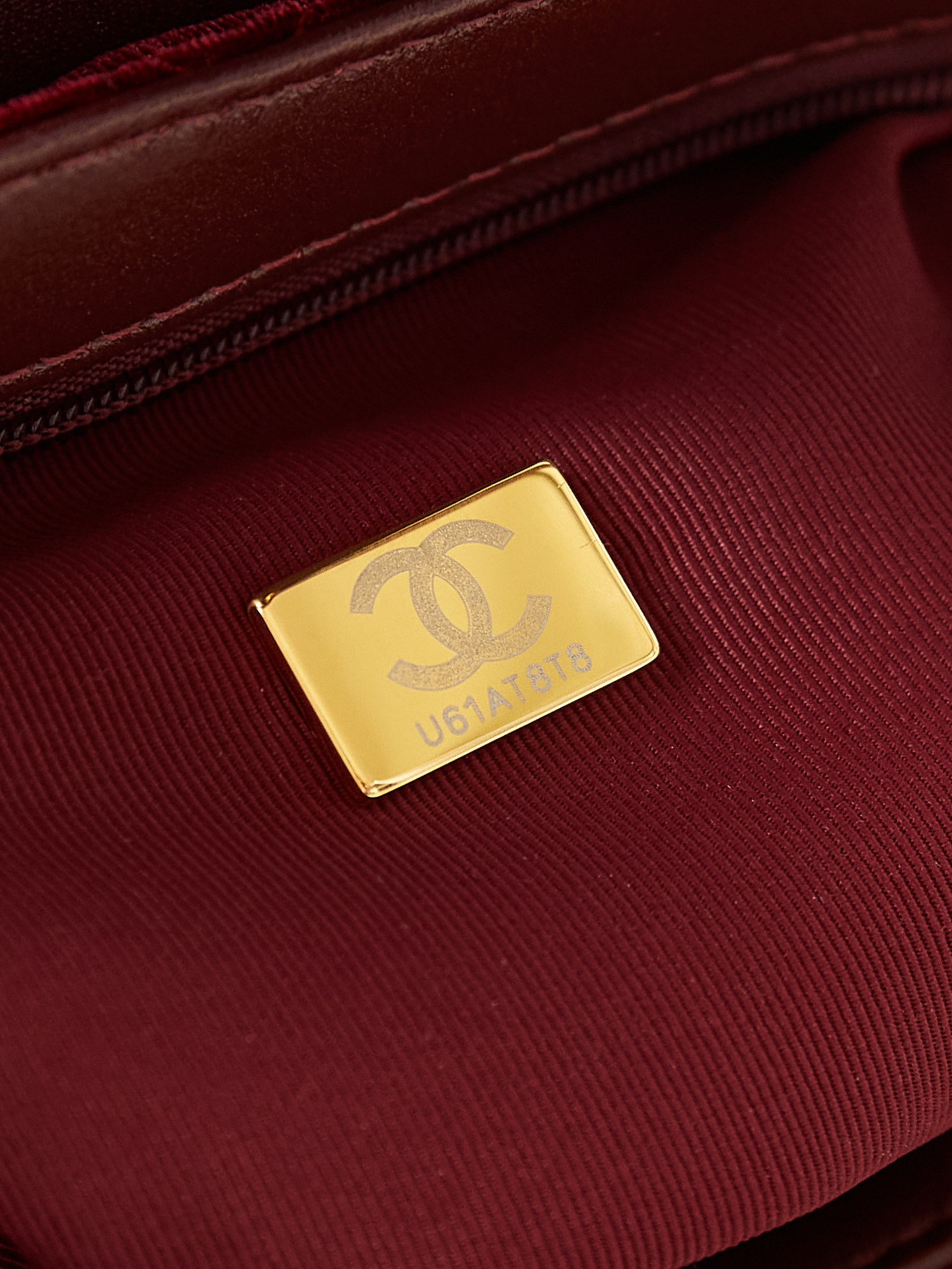 Chanel 24A Kelly 19x13x7cm