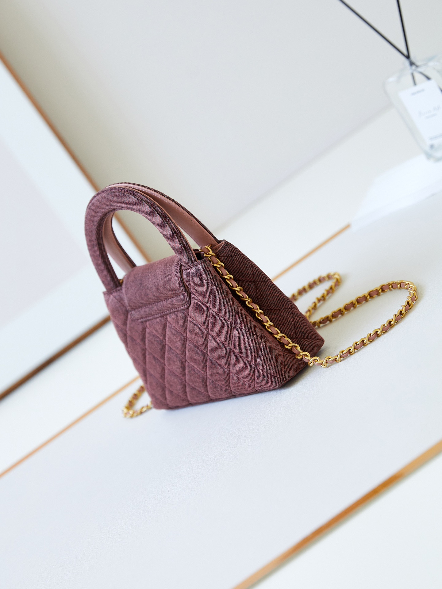 Chanel 24A Kelly 19x13x7cm