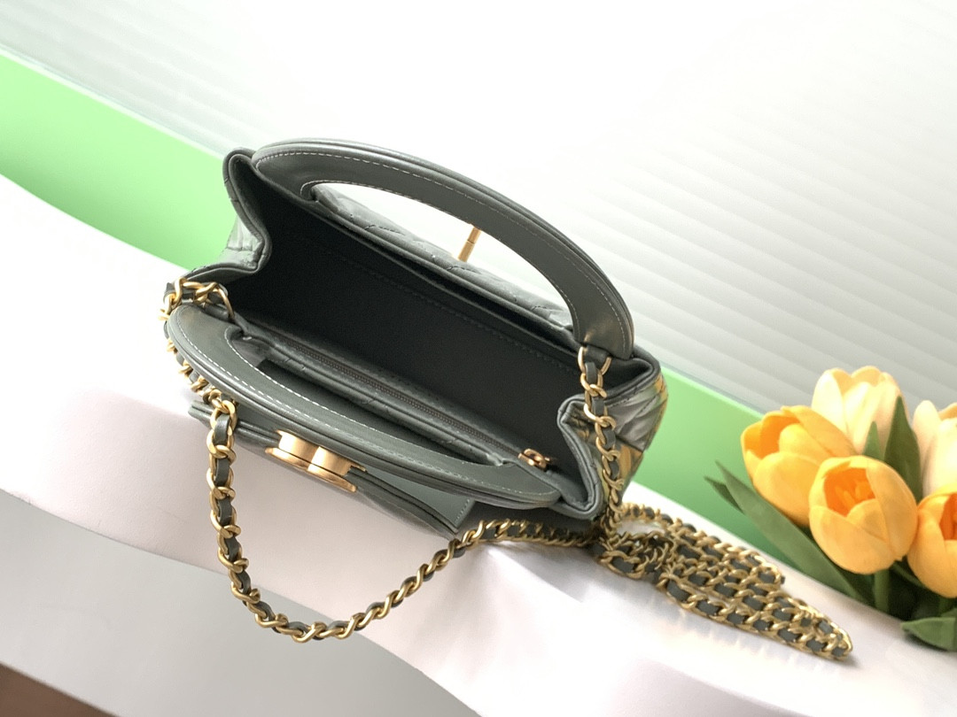 Chanel 25C Kelly 19x13x7cm