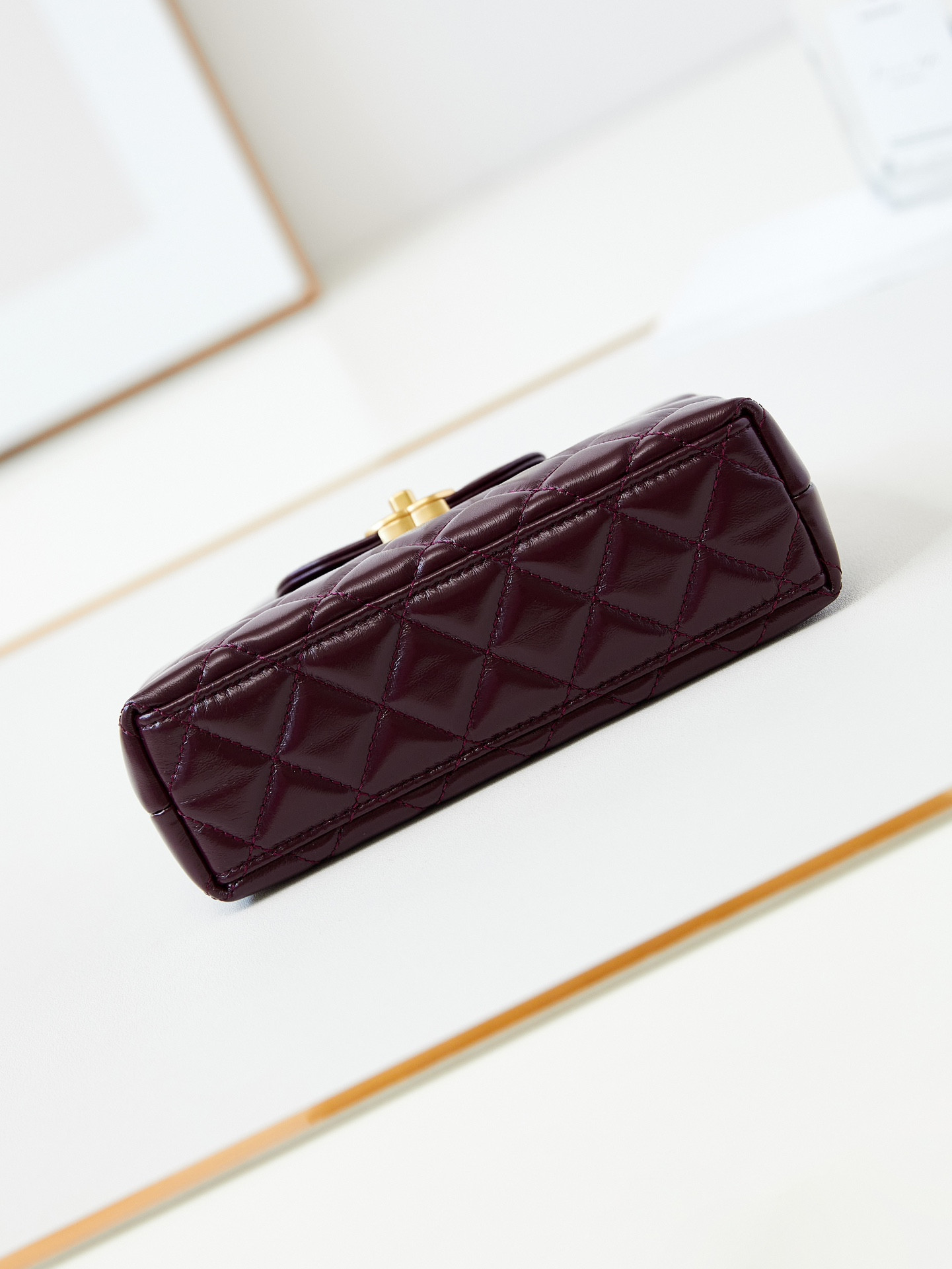 Chanel 23K Kelly 19x13x7cm