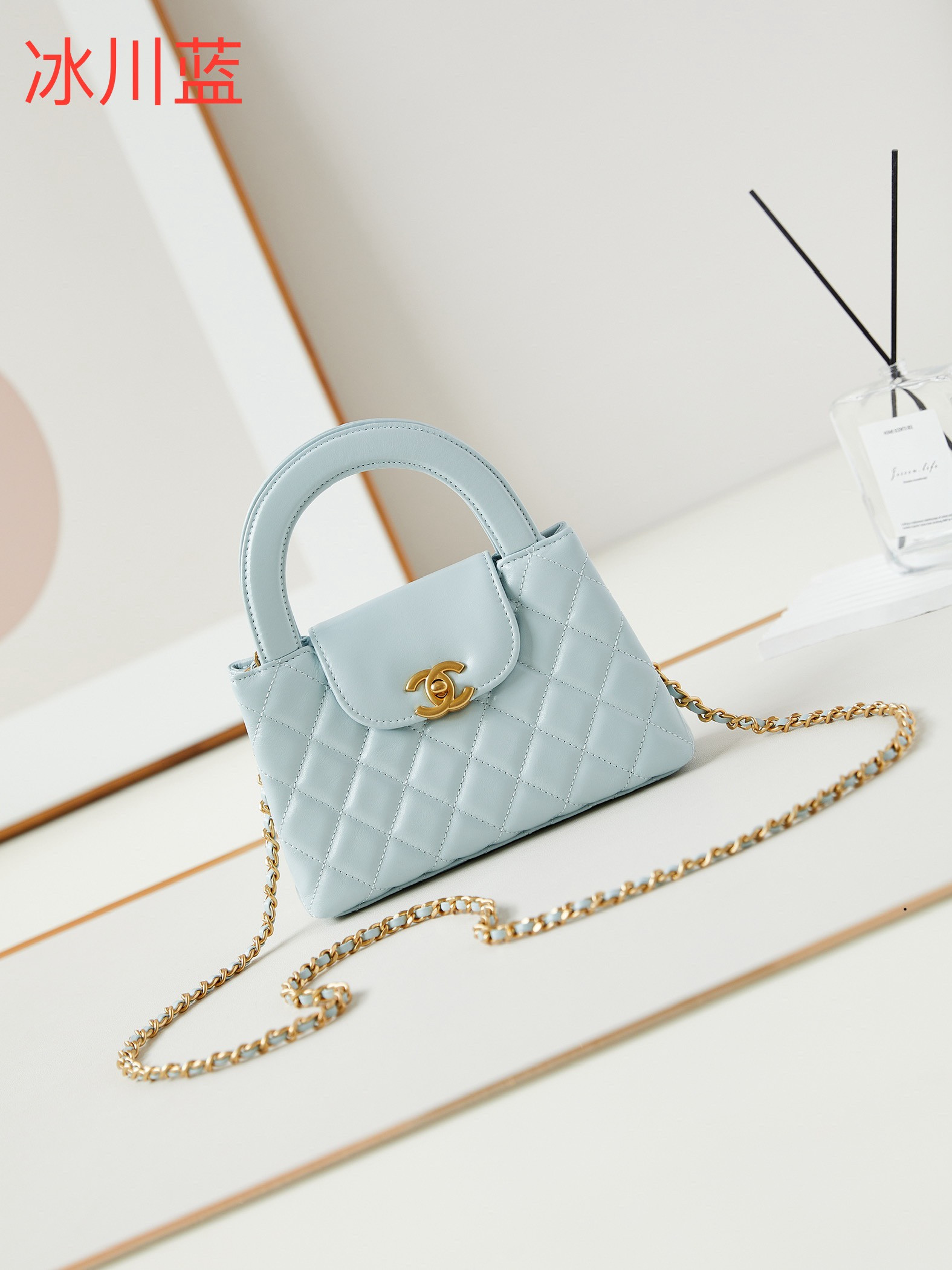 Chanel 23K Kelly 19x13x7cm