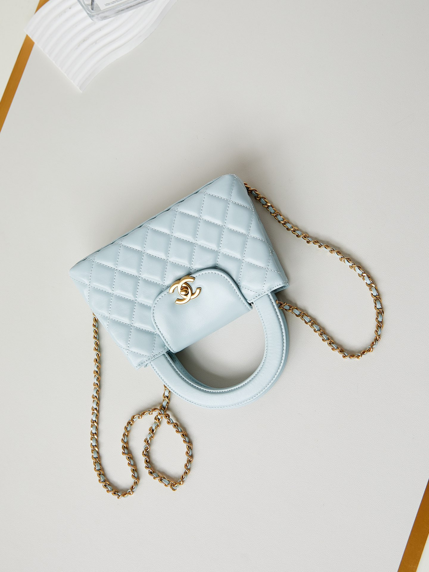 Chanel 23K Kelly 19x13x7cm