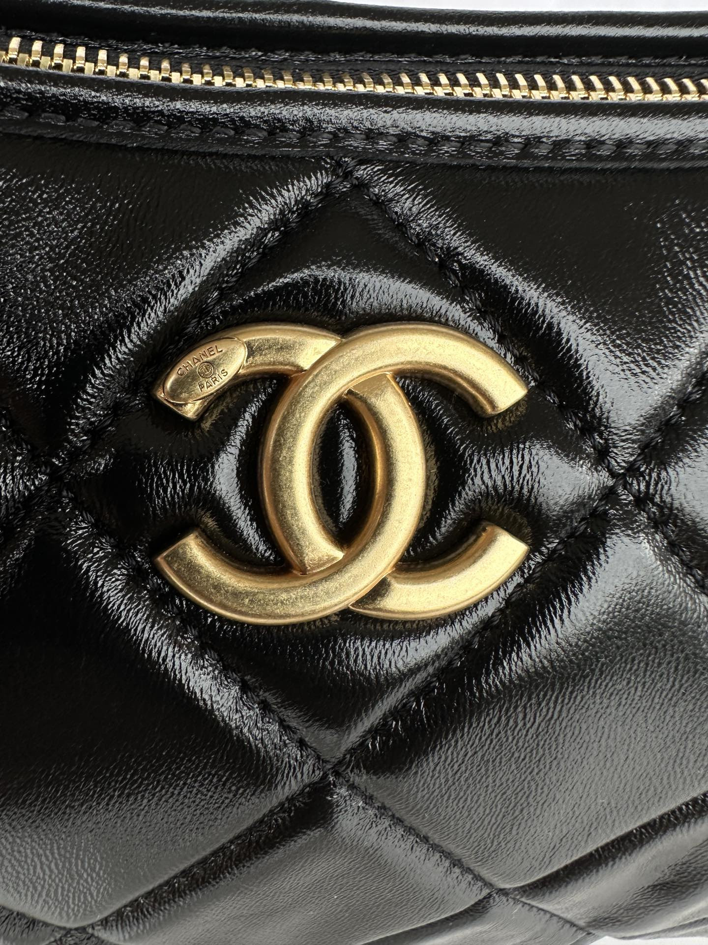 Chanel Hobo Handbag 30×35×9cm