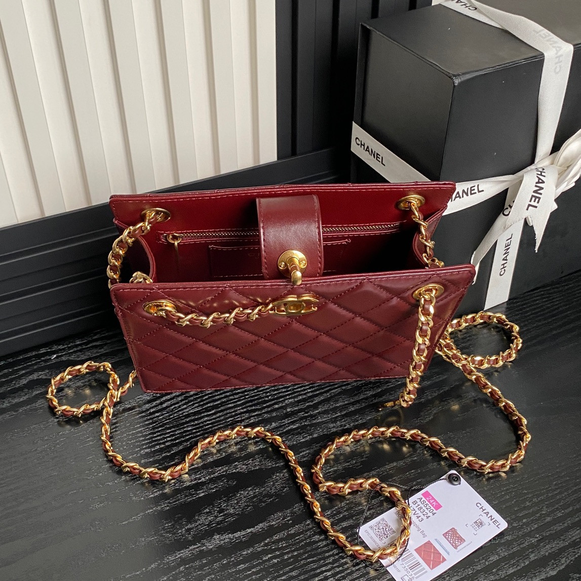 Chanel 24K Handbag 16×21×7cm