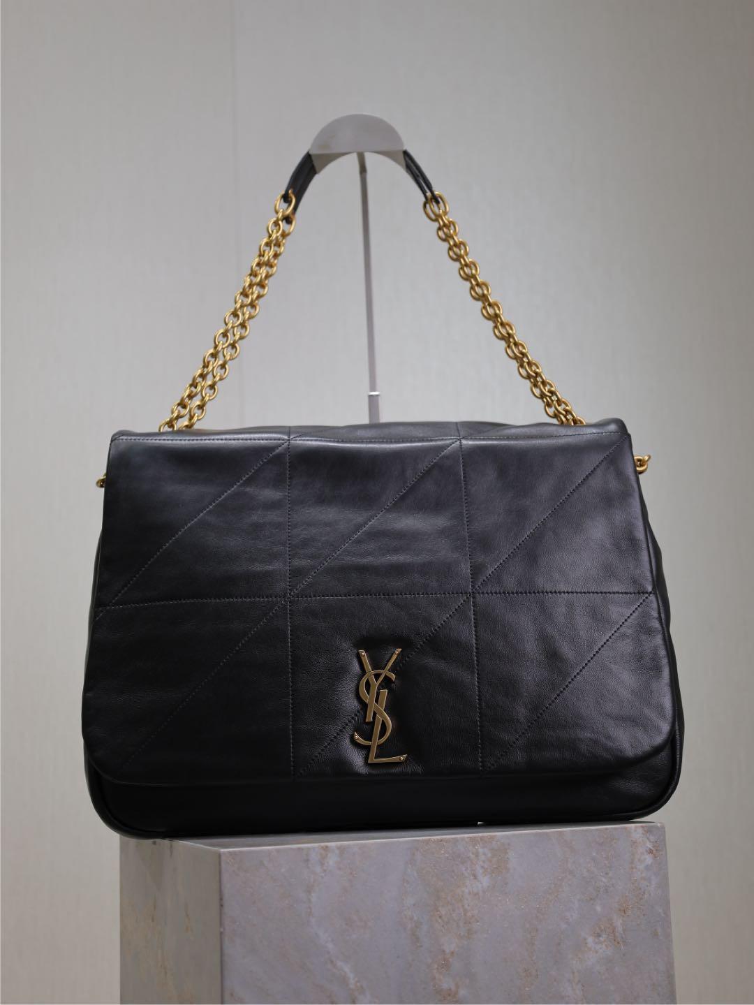 YSL large jamie 4.3 in lambskin 43x29x9cm