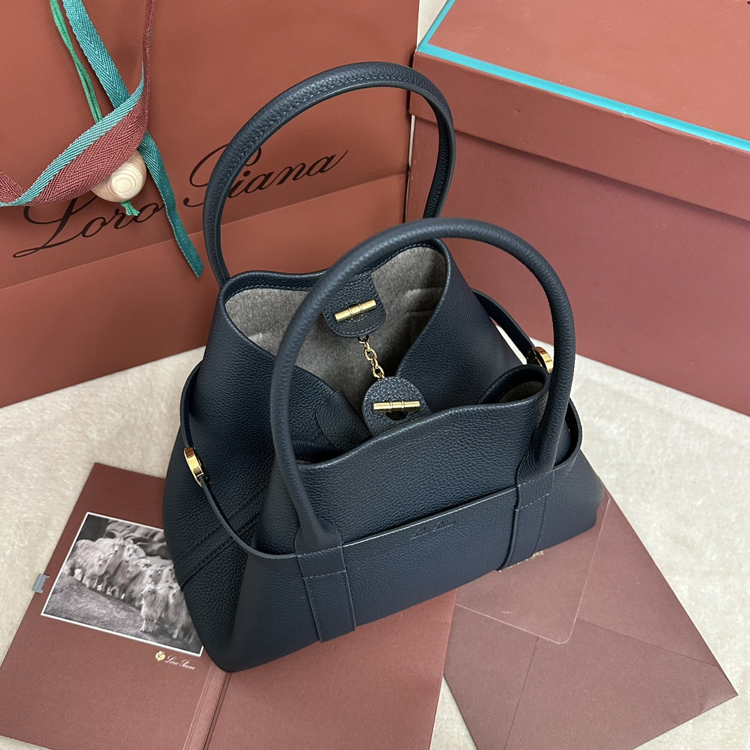 Loro Piana Small Ghiera Shopper 28x19x12cm