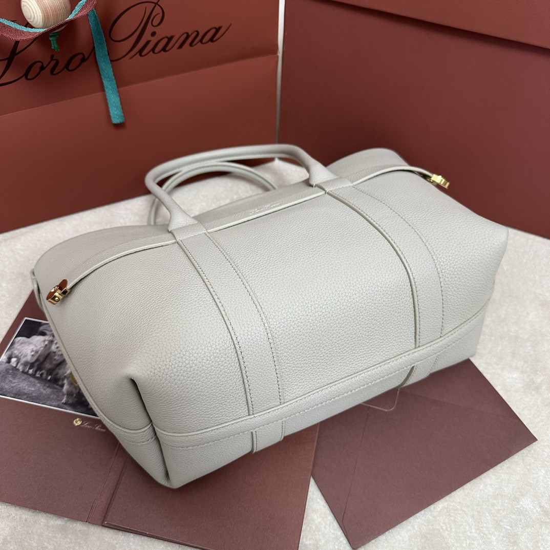Loro Piana Small Ghiera Shopper 28x19x12cm