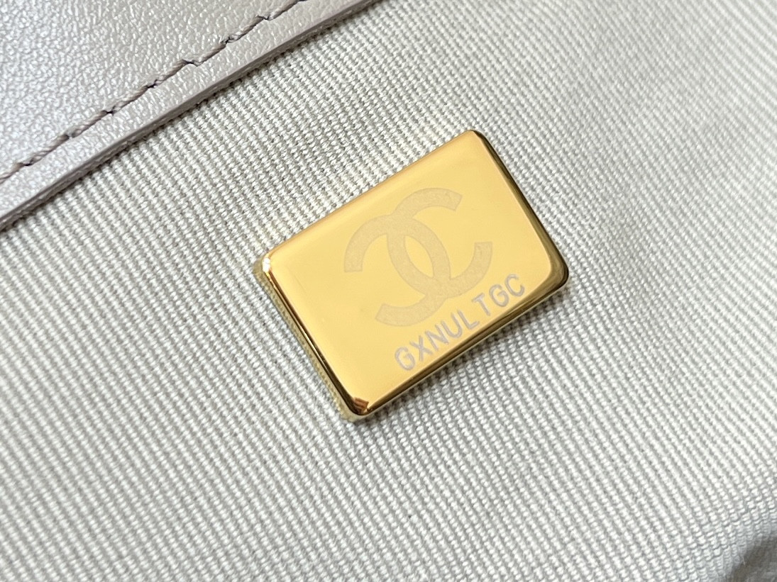 CHANEL 25C Bucket Bag 26x30x14cm