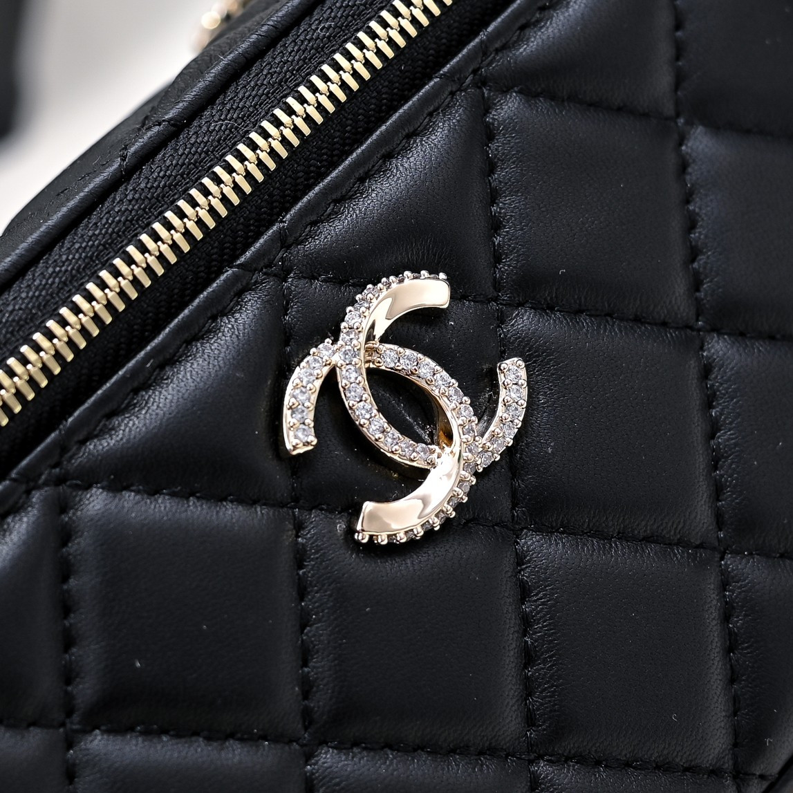 Chanel Clutch With Chain 17cm