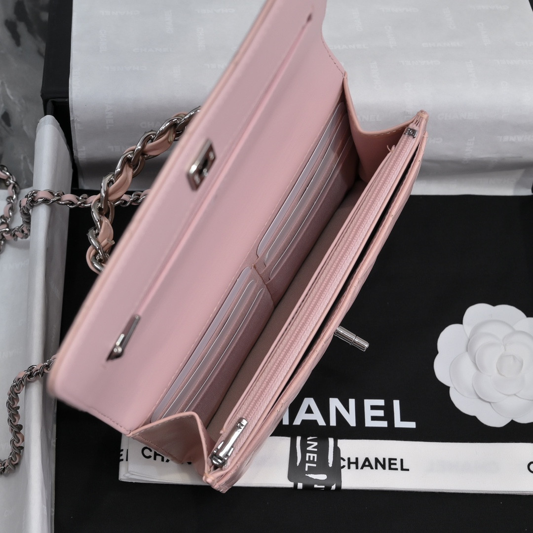 Chanel Clutch With Chain 19x12x3.5cm