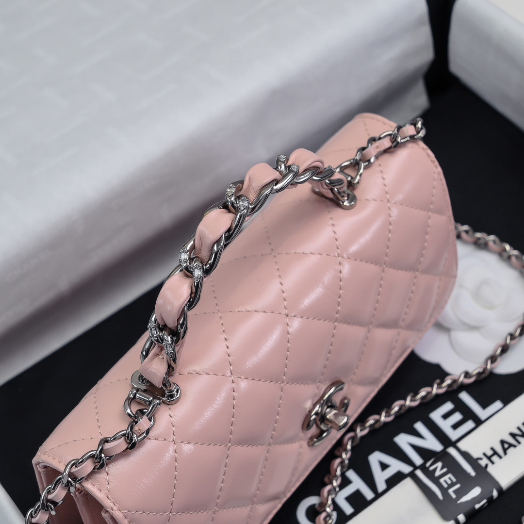 Chanel Clutch With Chain 18.5x11x6cm