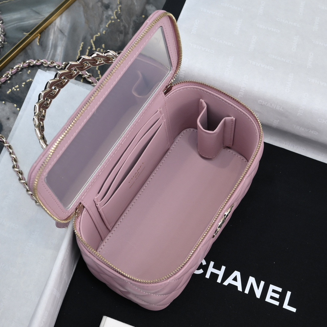 Chanel Clutch With Chain 10x16x8cm