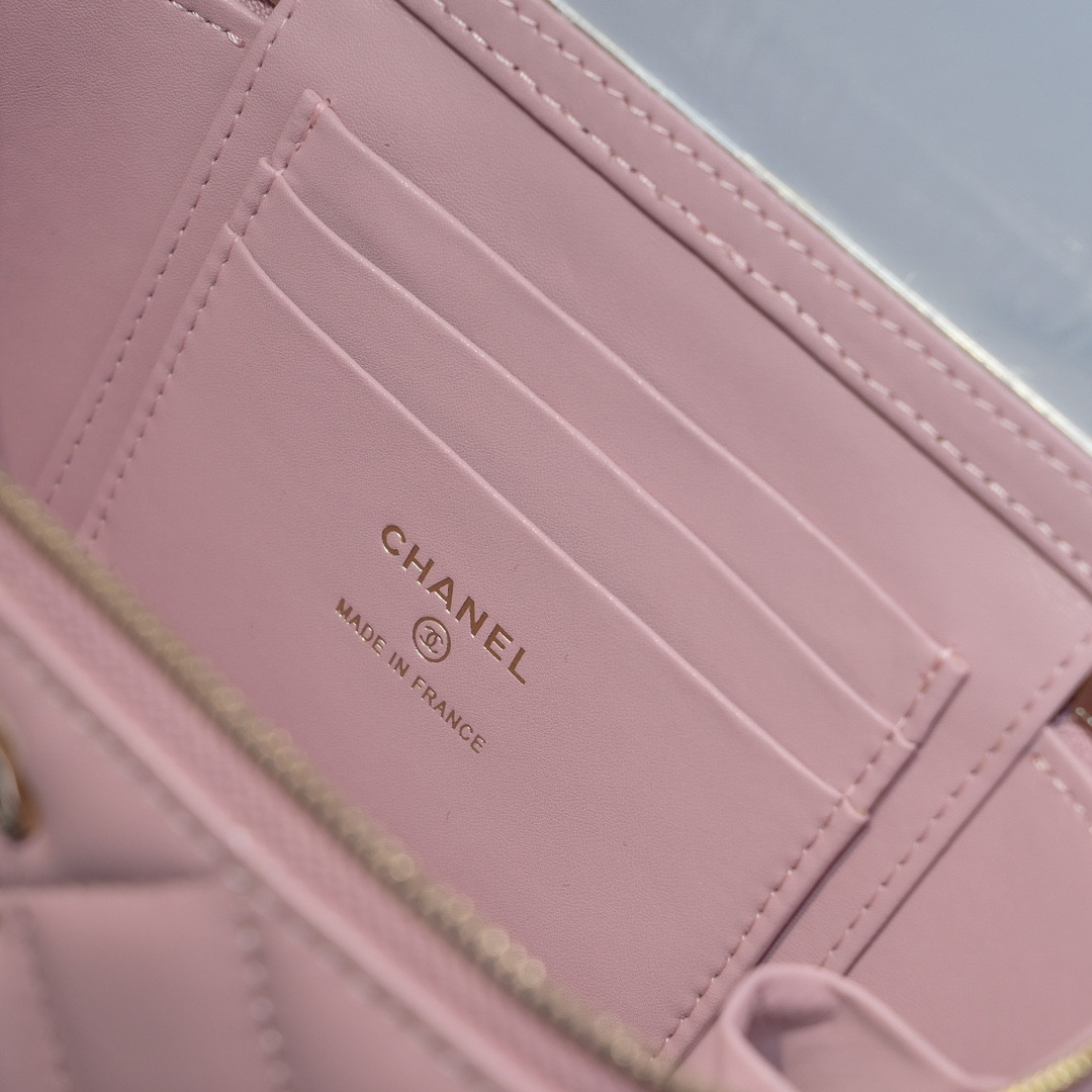 Chanel Clutch With Chain 10x16x8cm