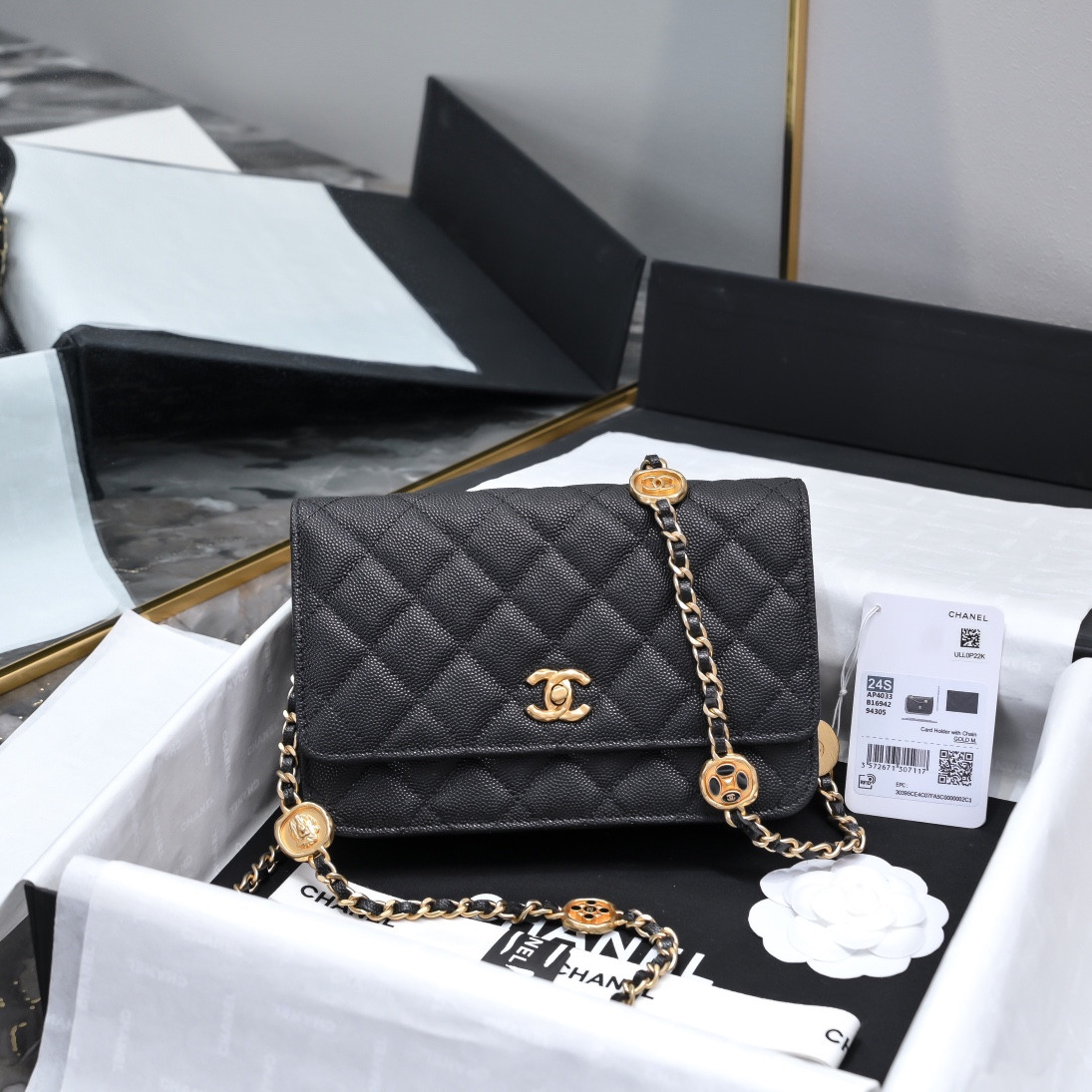 CHANEL WOC CLASSIC WALLET ON CHAIN 19cm