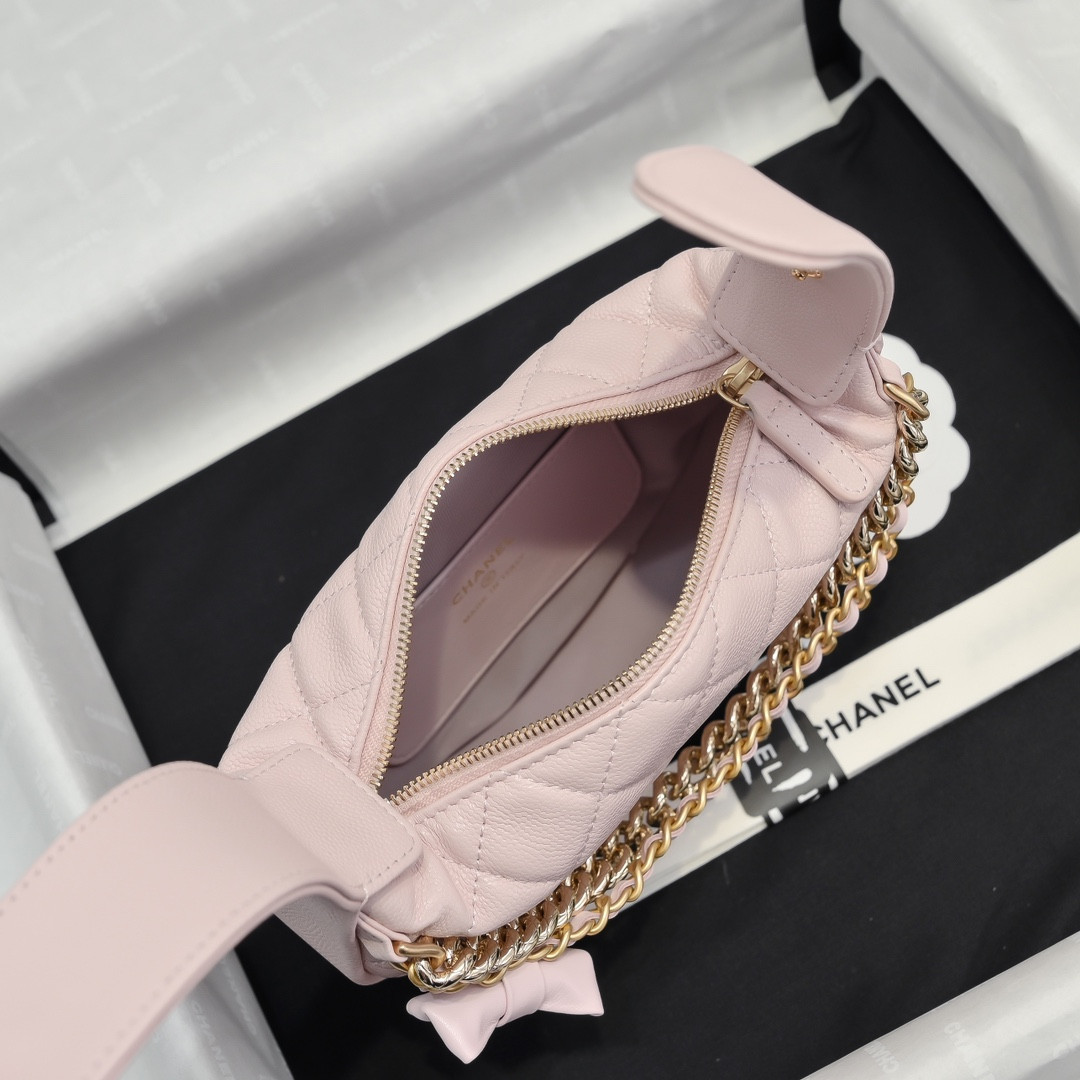 Chanel Clutch 18x17x8cm