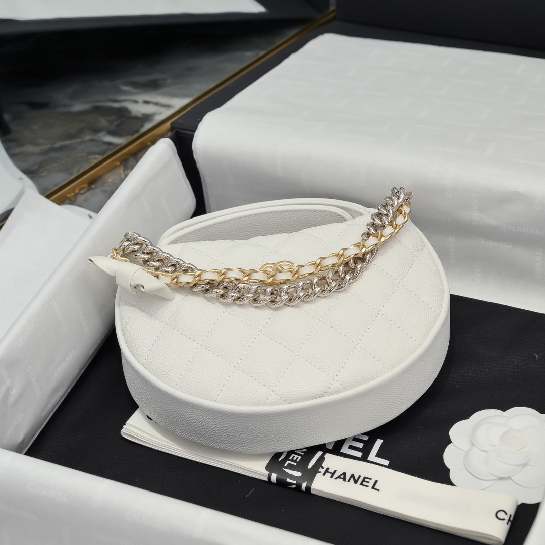 Chanel Clutch 18x17x8cm