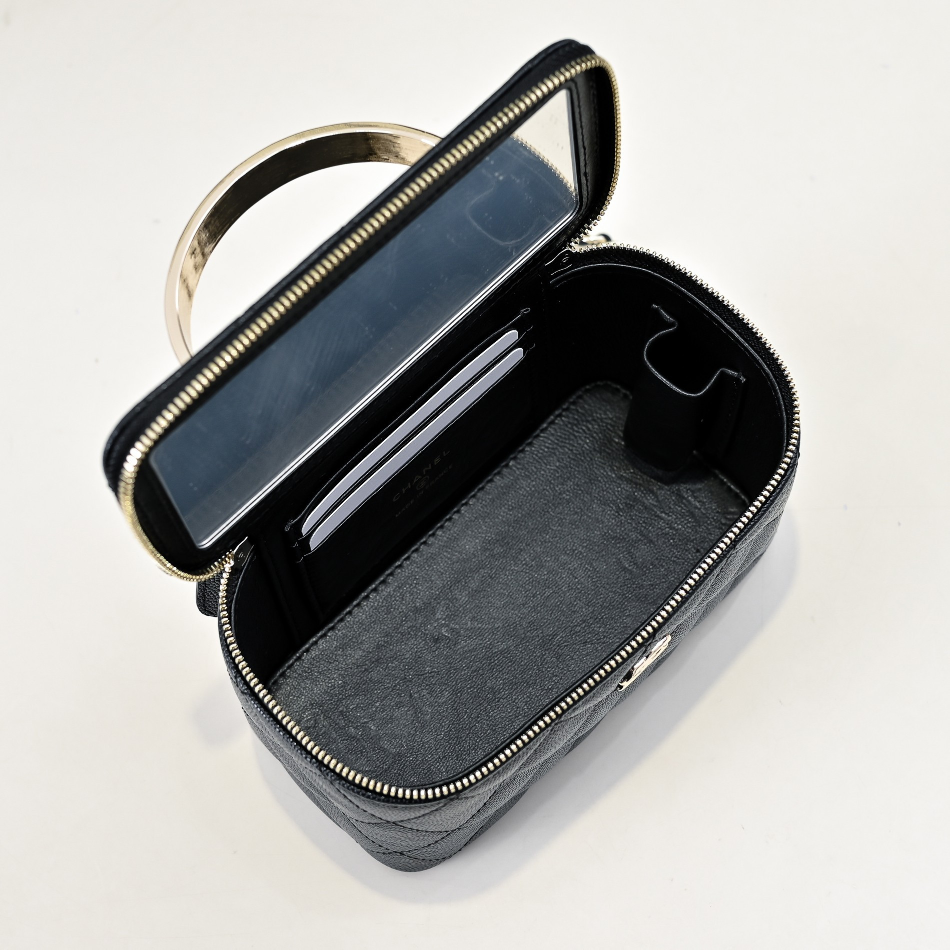 Chanel Clutch With Chain 10x16x8cm