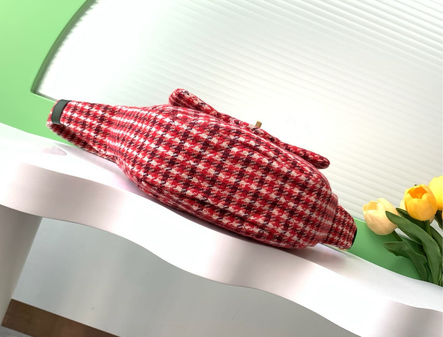 Chanel Large Hobo Bag 18x30x8cm