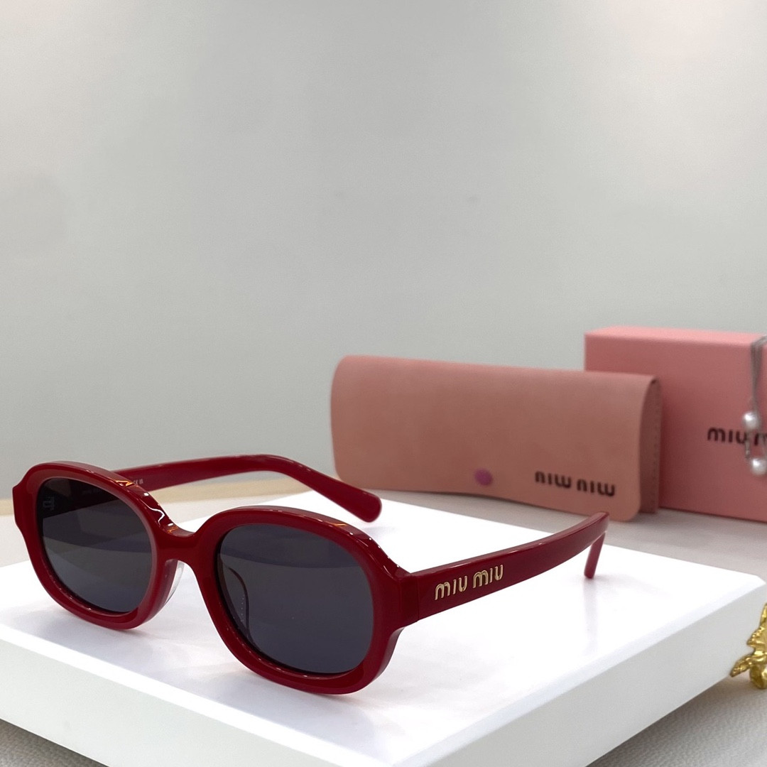 Miu Miu Glasses SMU18W