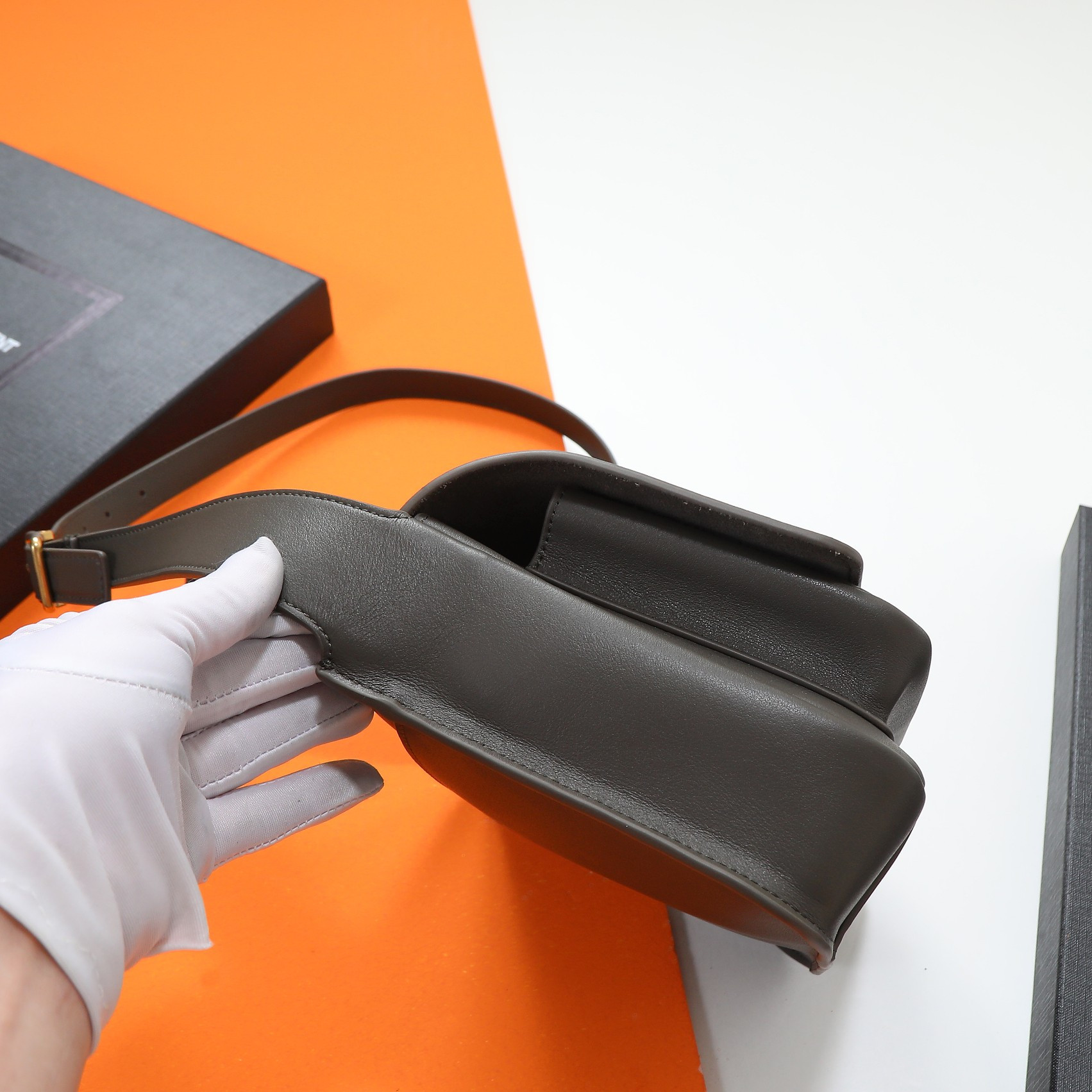 YSL niki satchel in leather 21.5x16x9cm