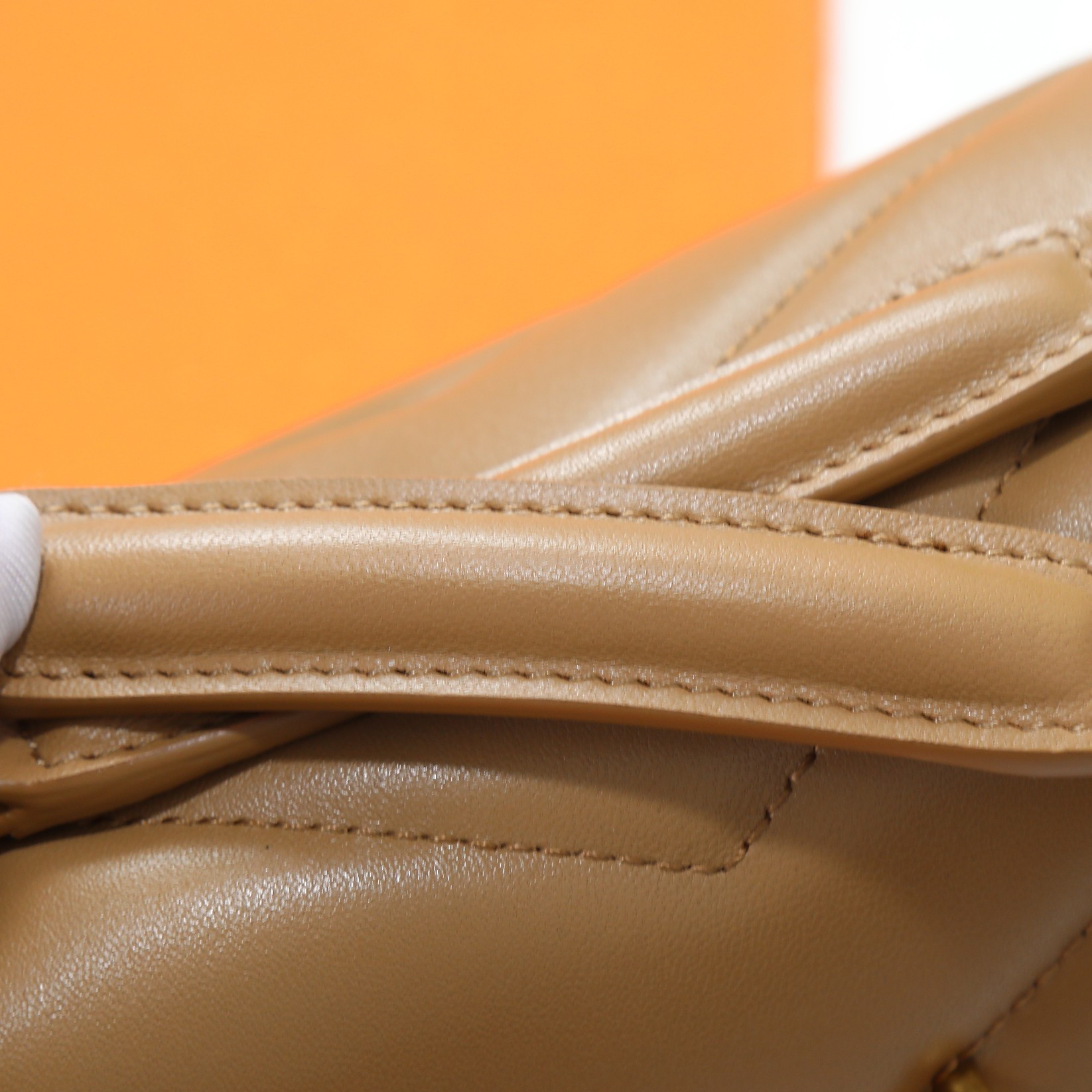 YSL LOULOU small in MATELASSÉ lambskin 24x14x6cm