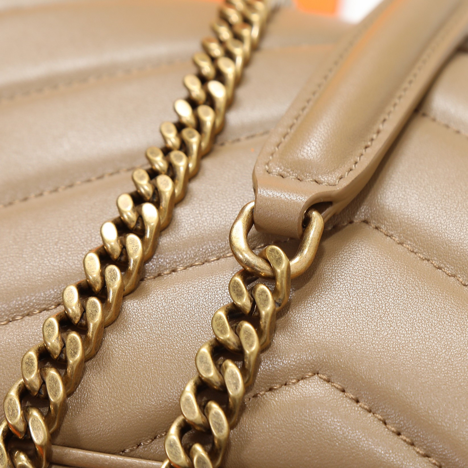 YSL LOULOU small in MATELASSÉ lambskin 24x14x6cm