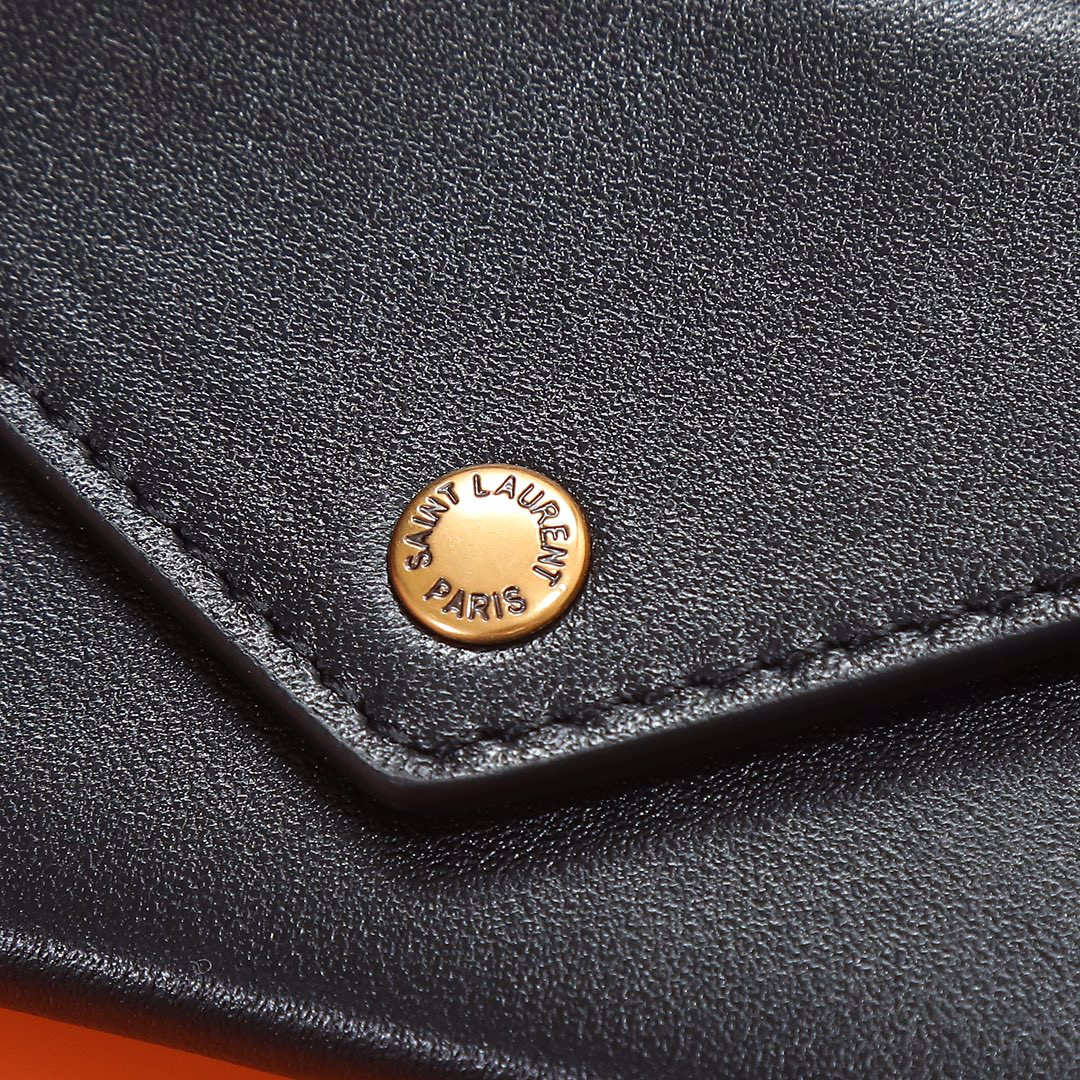 YSL LOULOU MINI in lambskin 20X12X5cm