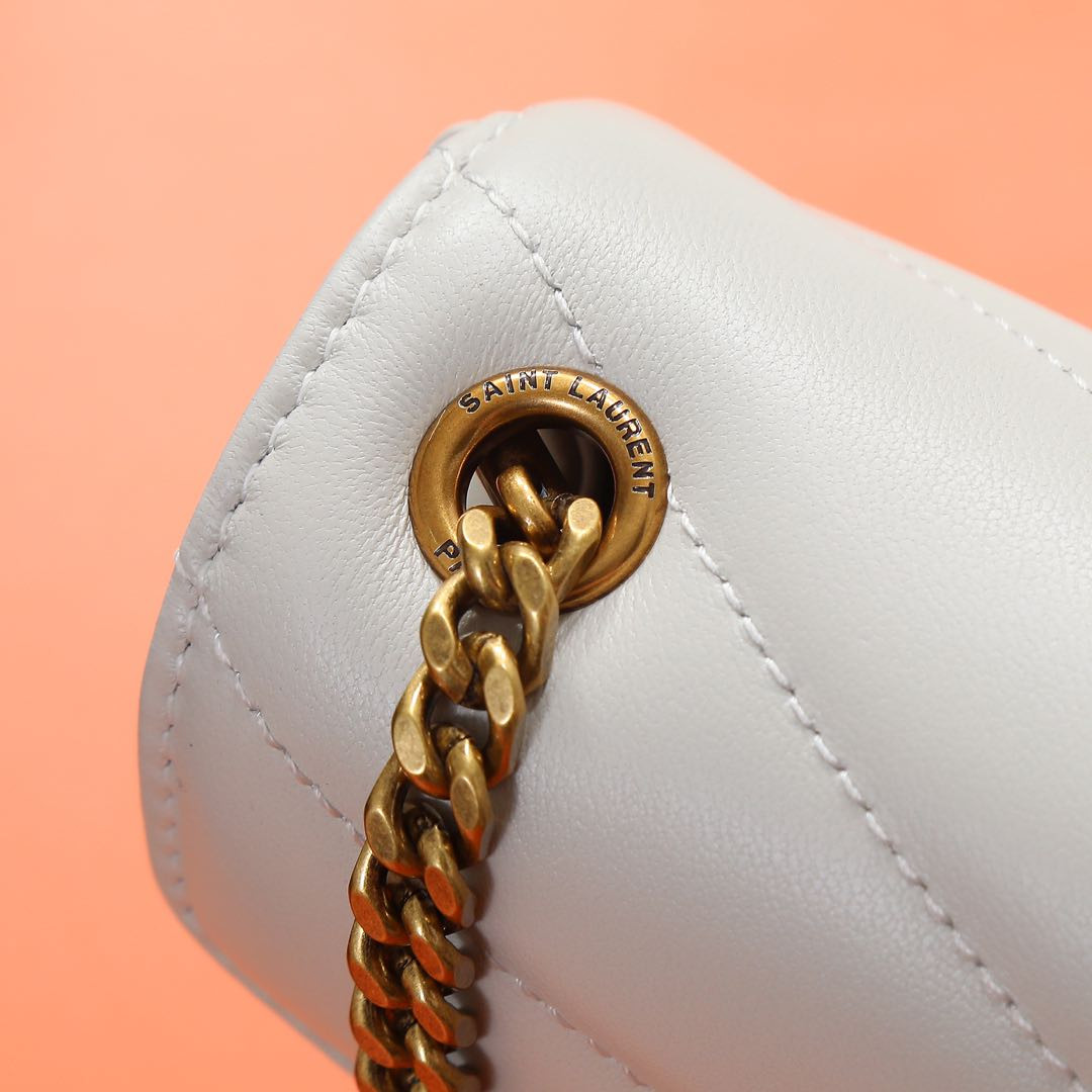 YSL LOULOU MINI in lambskin 20X12X5cm