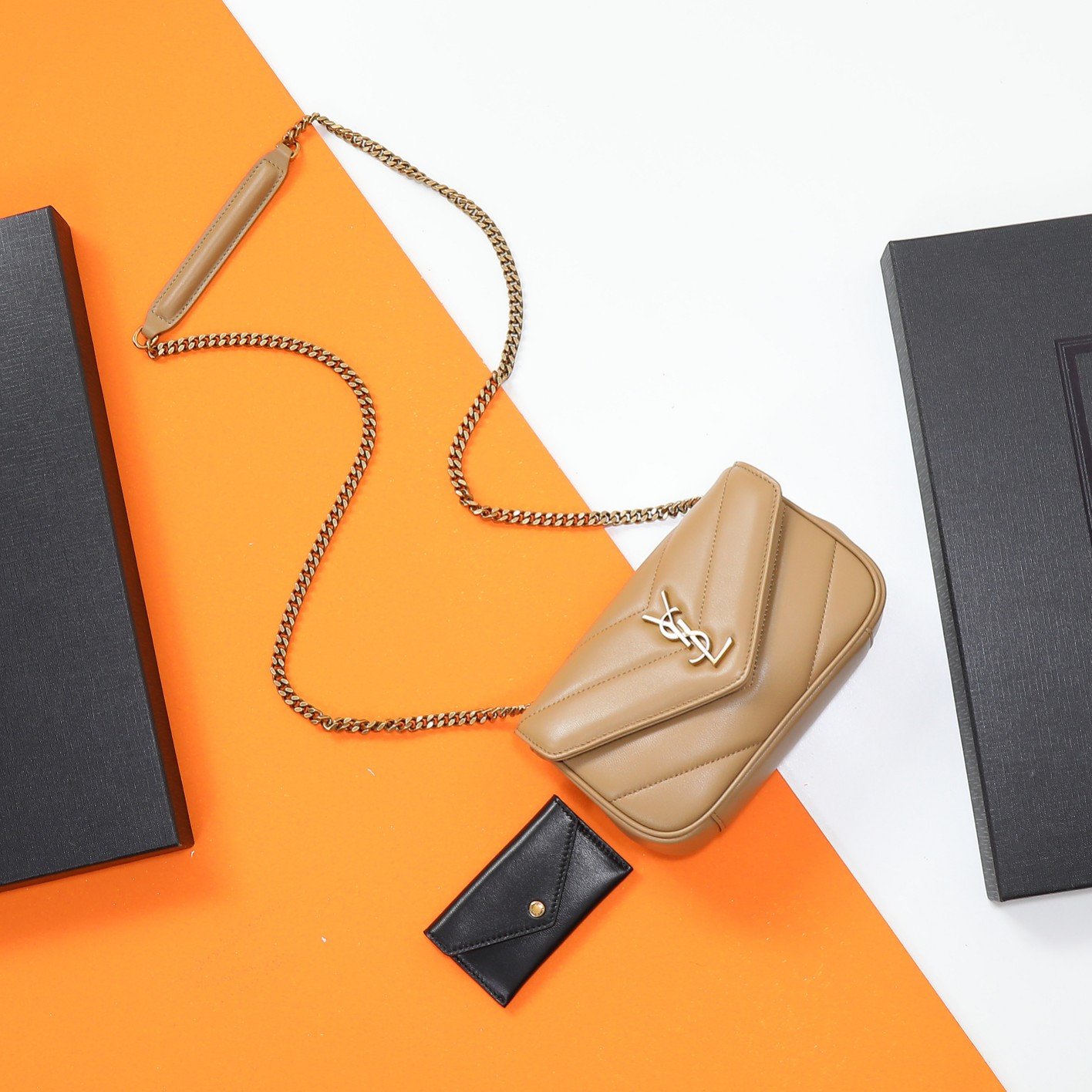 YSL LOULOU MINI in lambskin 20X12X5cm