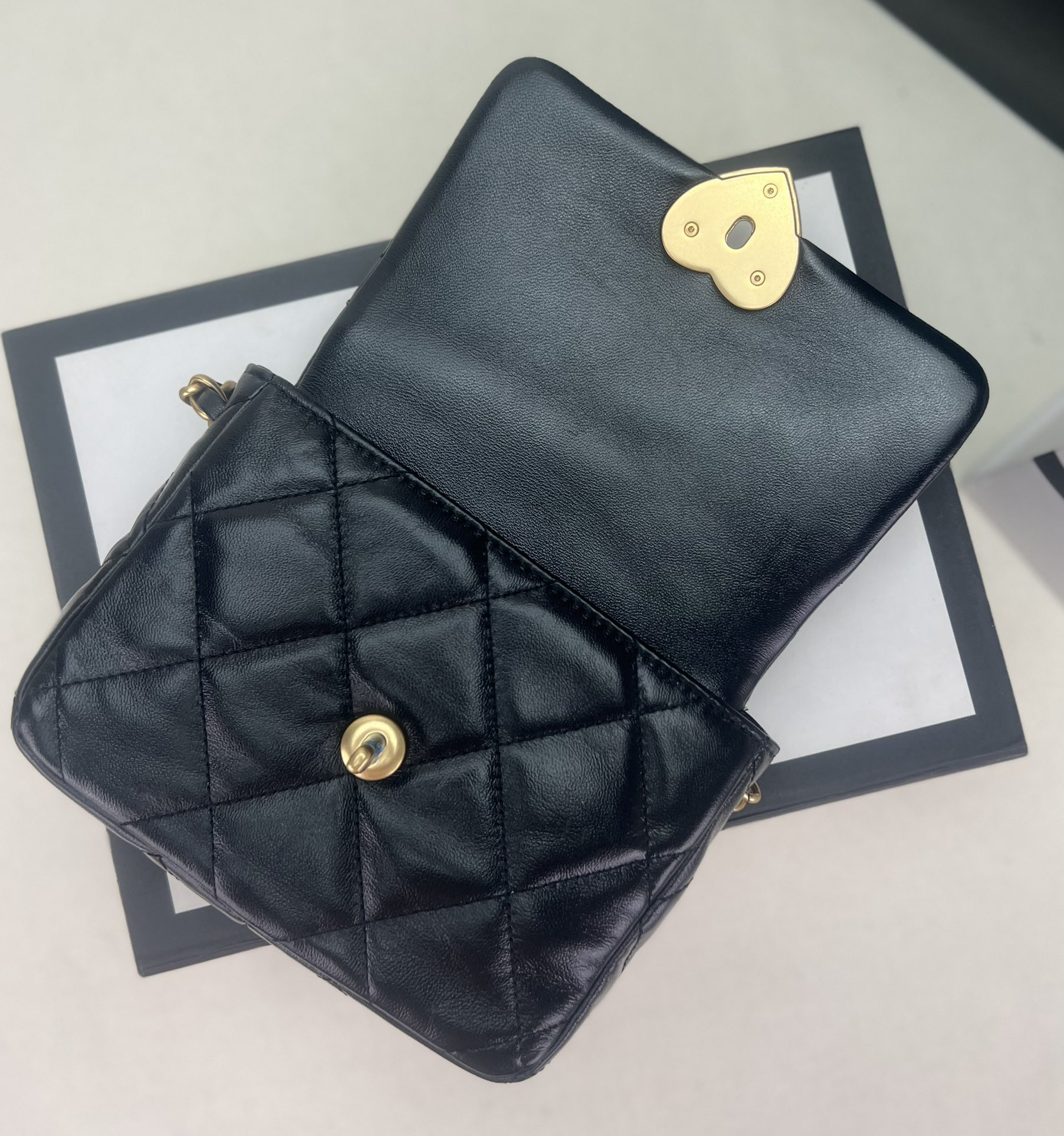Chanel FLAP HANDBAG CF 18x13.5x5.5cm