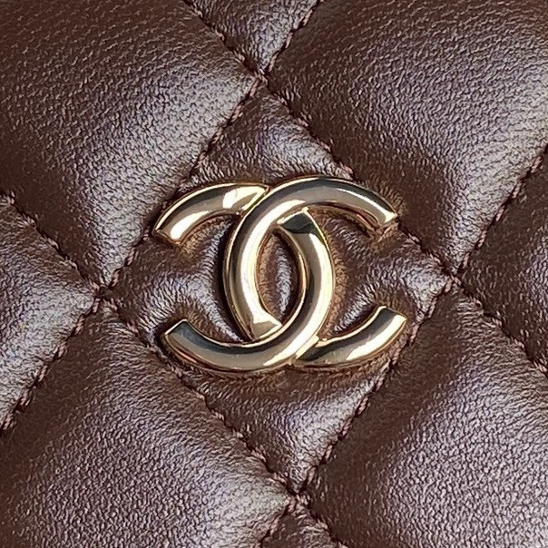 Chanel Box bag 15x22x7.5cm