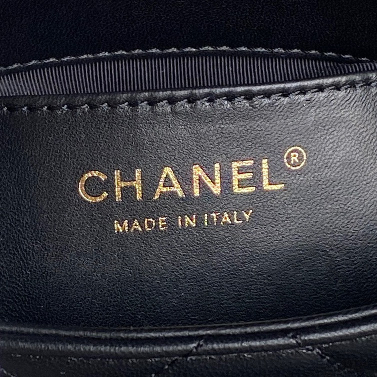 Chanel Mini Flap Bag 12×16×5cm