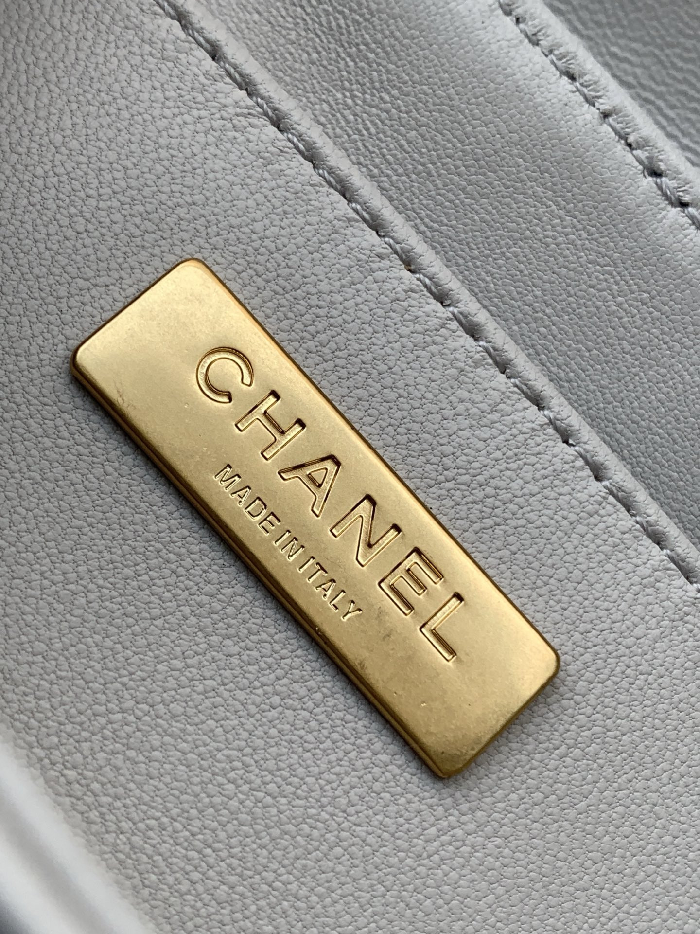 Chanel Small Top Handle Flap Bag AS5355 14x20x6cm