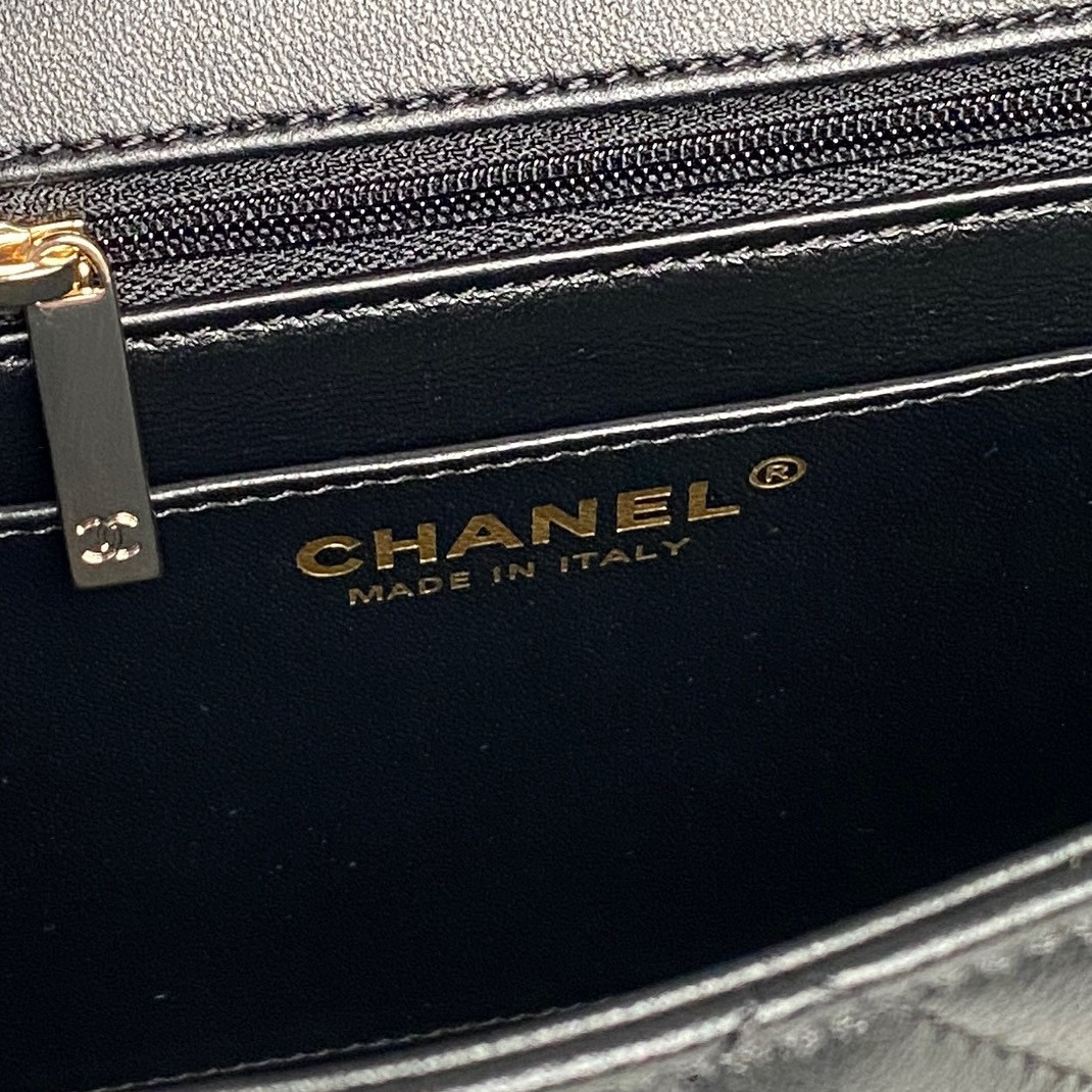 Chanel Flap Bag AS5150 16.5 x 23.5 x 6.5cm