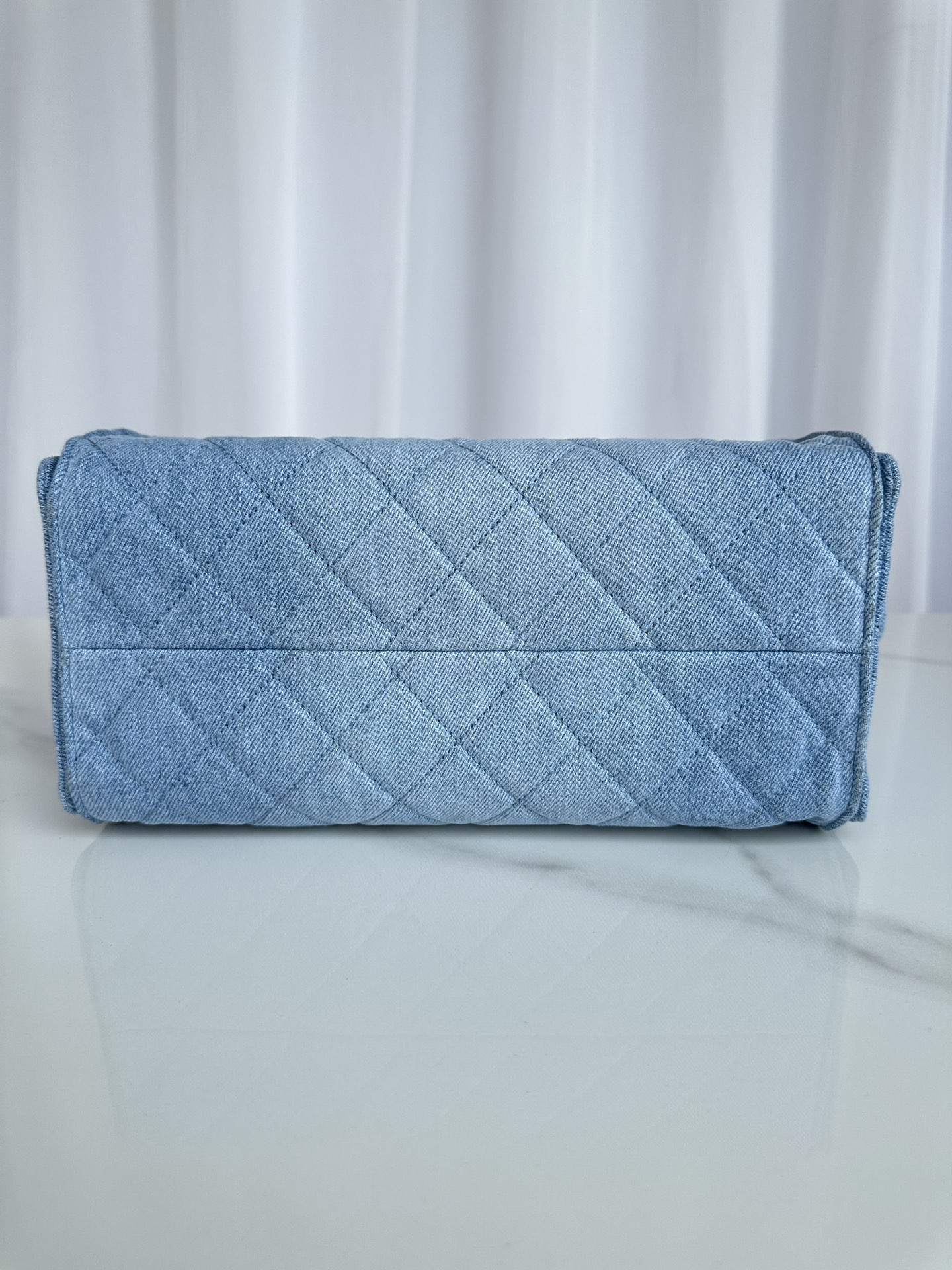 CHANEL 25 small Bucket Hobo handbag AS5293 30x26x14cm