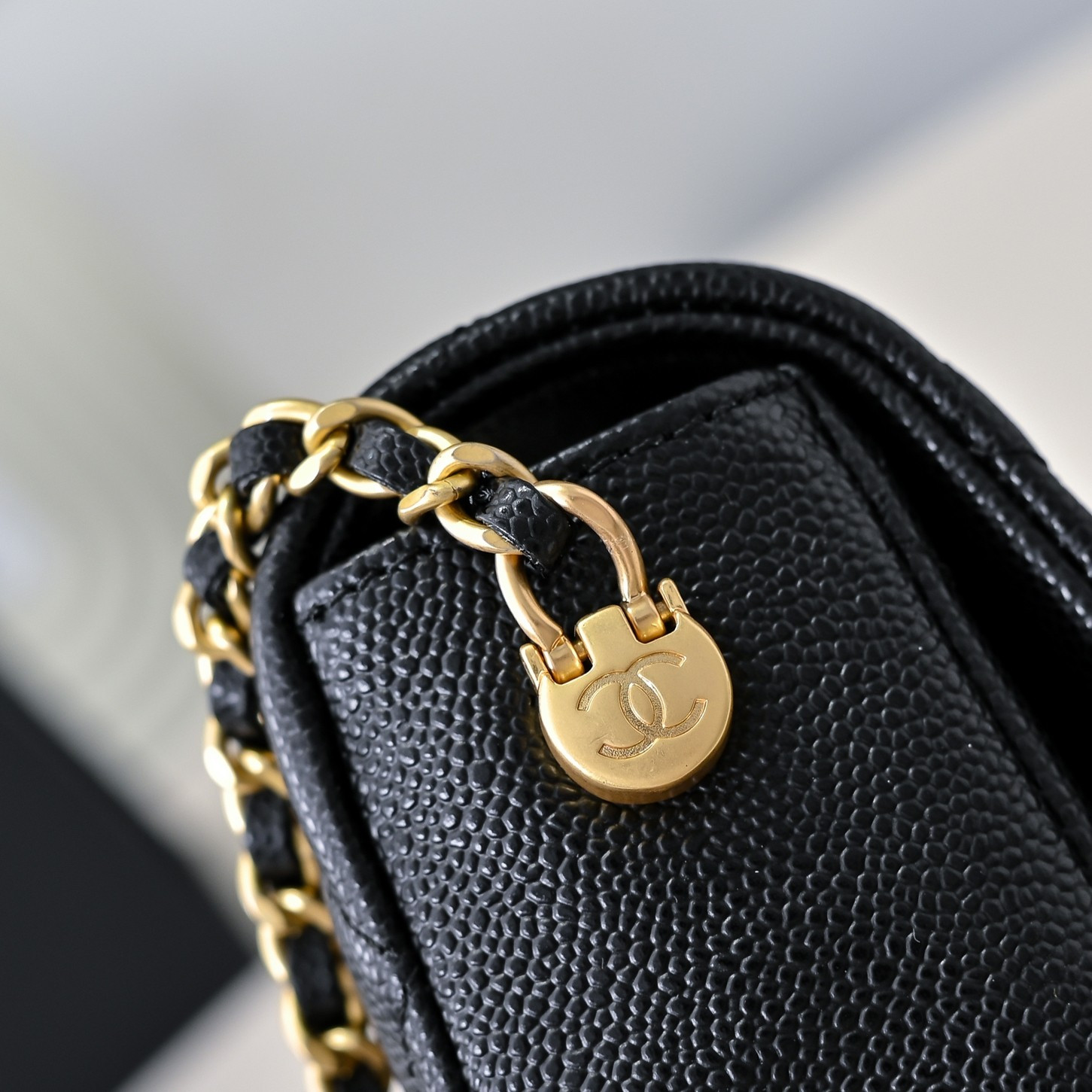 Chanel Flap CF22K 19.5x13.5x6cm AS2855