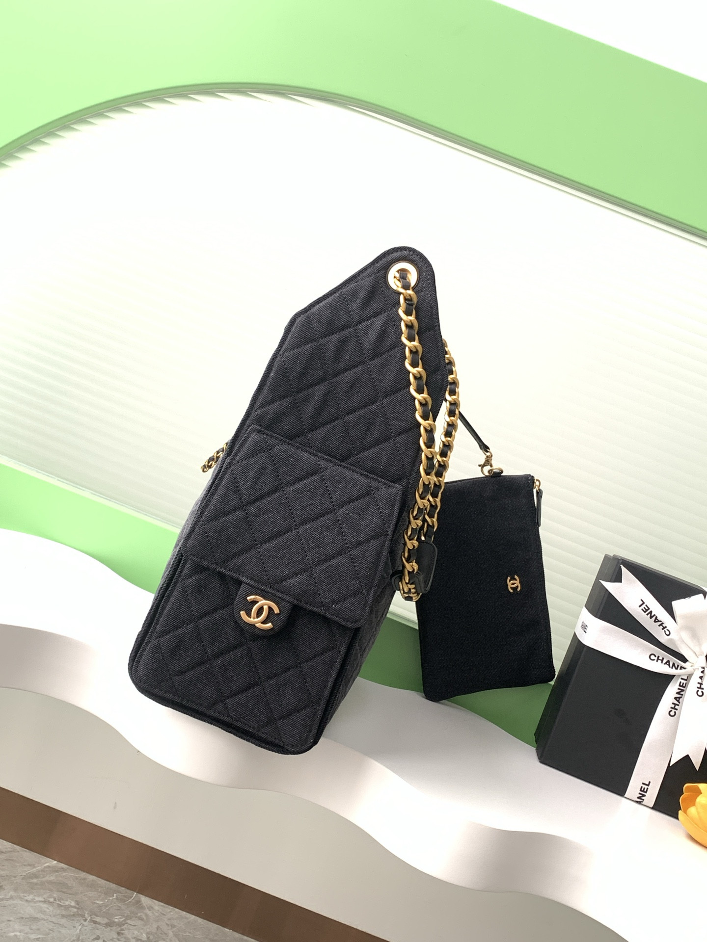 CHANEL 25C Bucket Hobo Bag AS5231 40x30x15cm