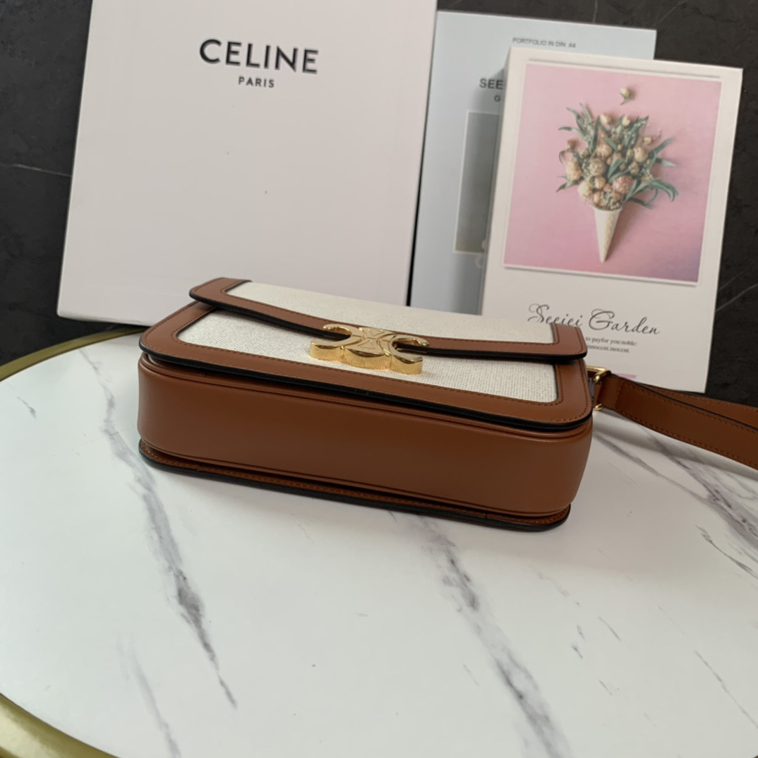 Celine Triomphe 22x16x6cm