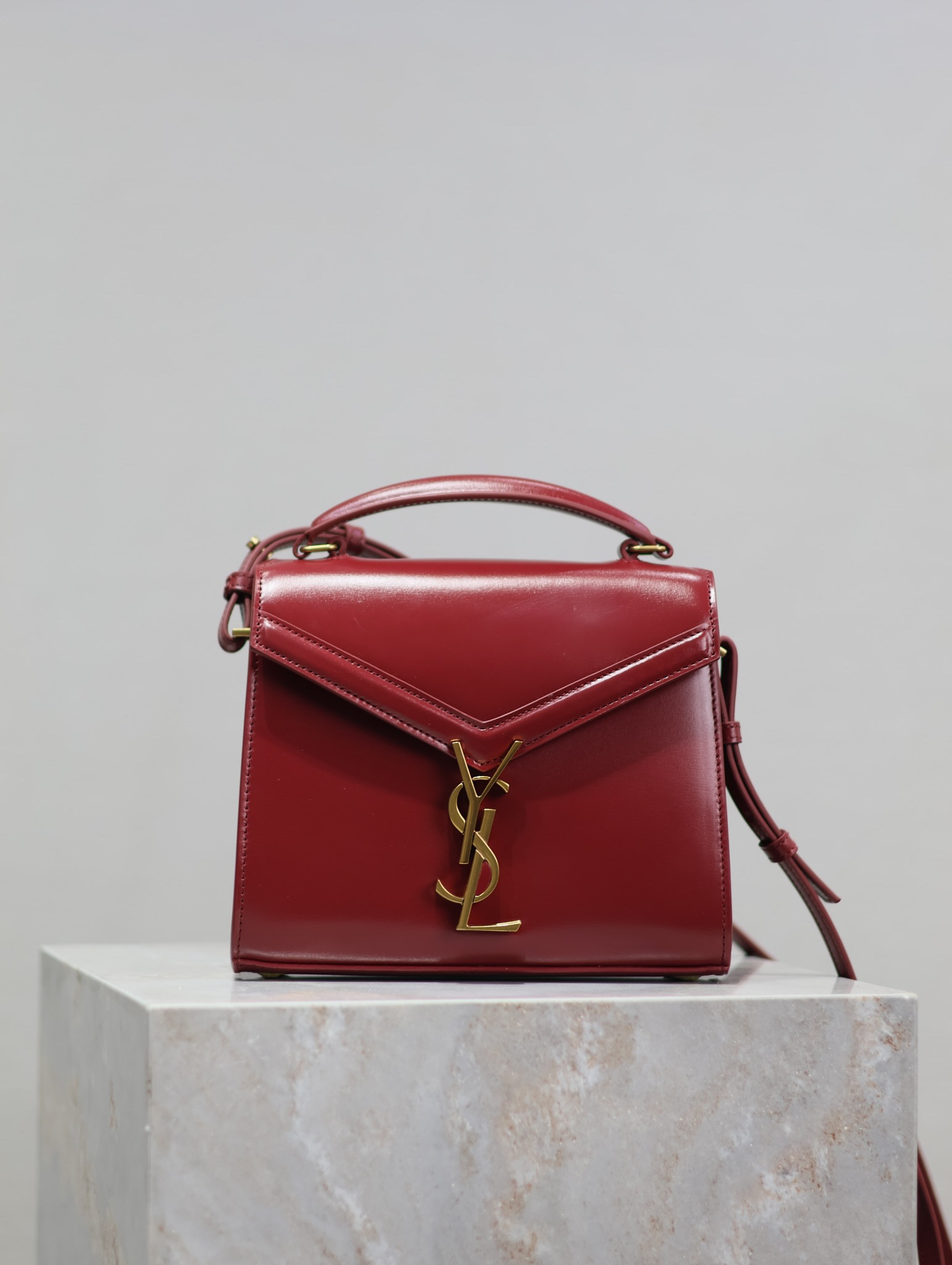 YSL cassandra mini top handle bag 20x16x7.5cm