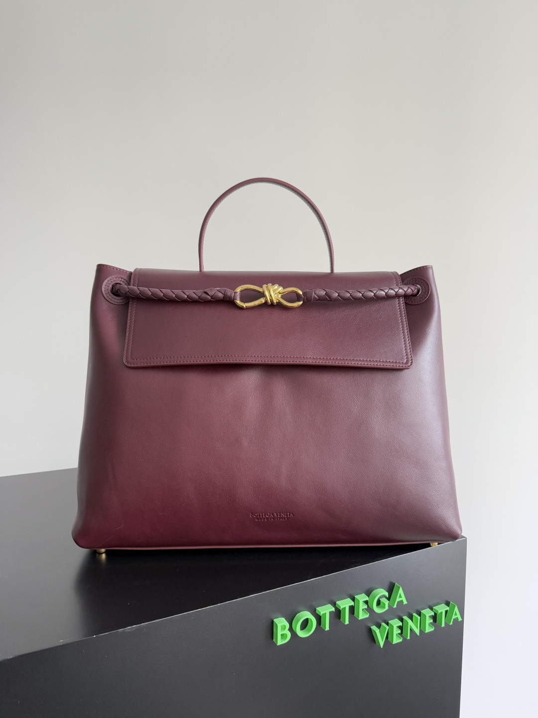 Bottega Veneta Large Ciao Ciao 32x41.5x14.5cm