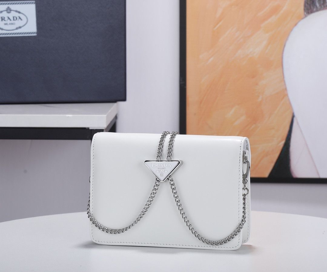 Prada White Brushed Leather Shoulder Bag 17x 9.5x3.5cm