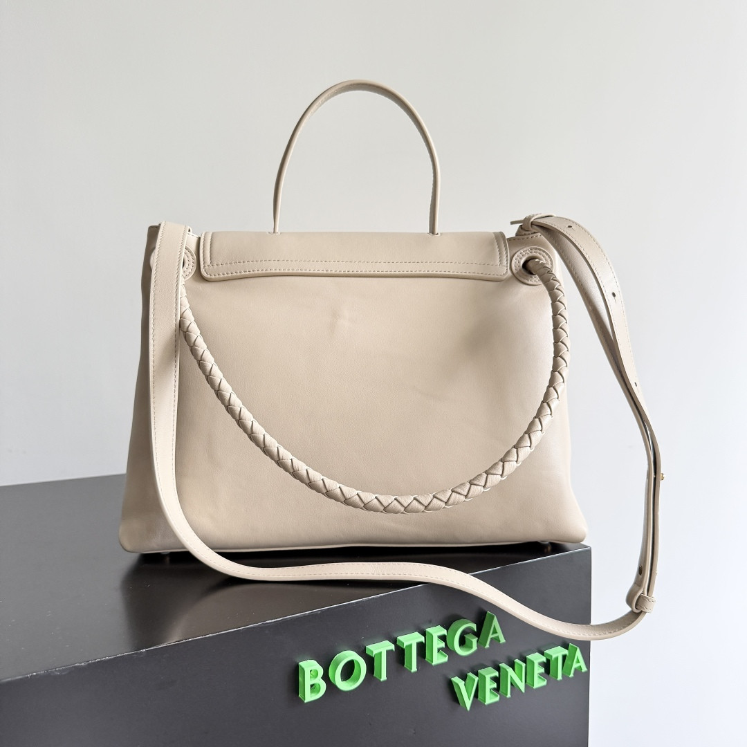 Bottega Veneta Medium Ciao Ciao 34x26x15cm