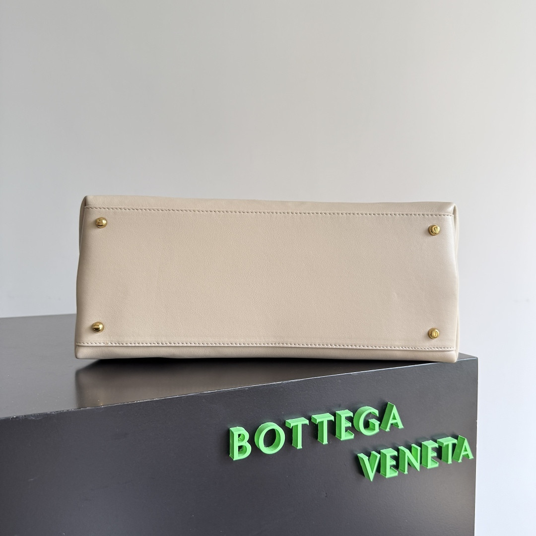 Bottega Veneta Medium Ciao Ciao 34x26x15cm