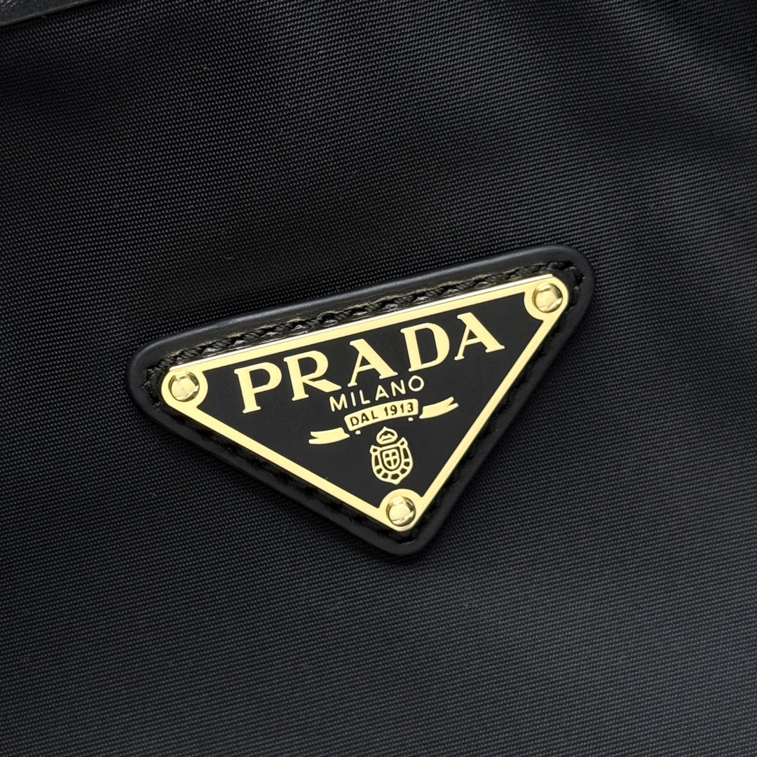 Prada Mariner Large Re-Nylon Shoulder Bag 48x39x14cm