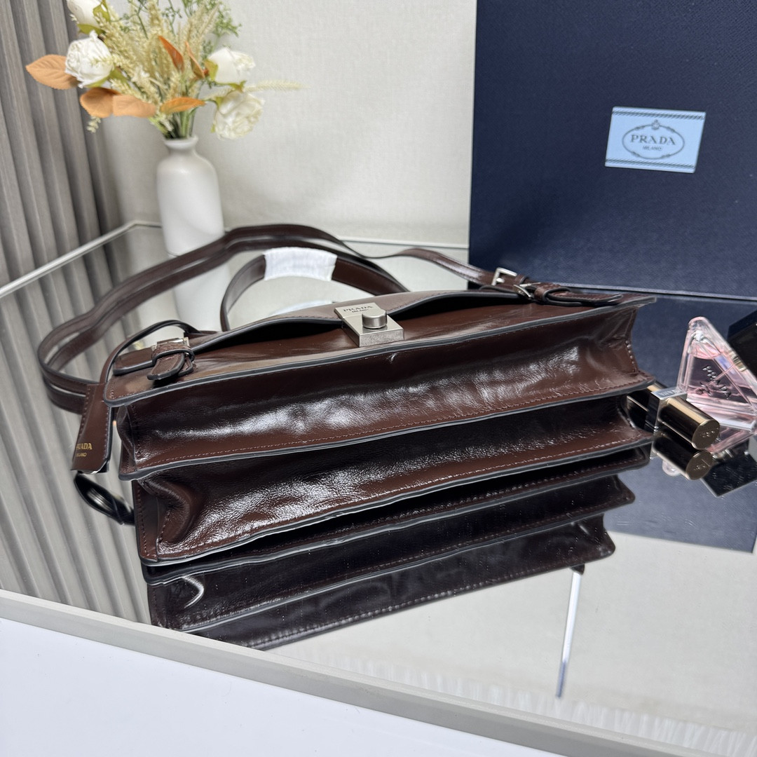 Prada Medium Leather Handbag 32x16.5x10cm