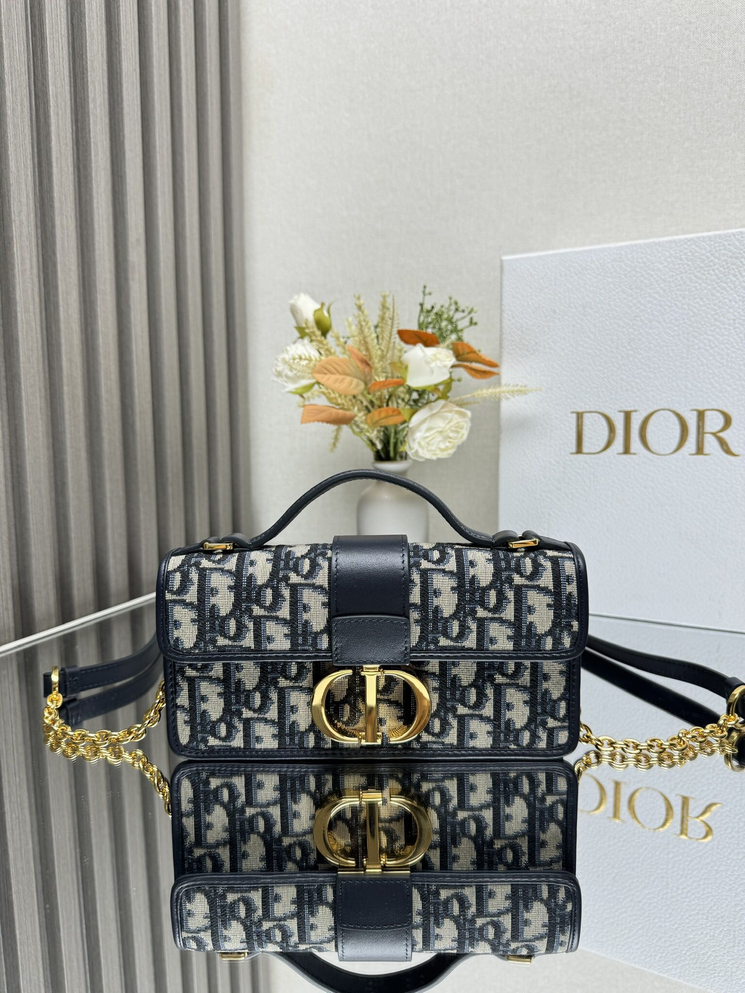 Dior Miss Montaigne mini bag 20 x 10 x 4 cm